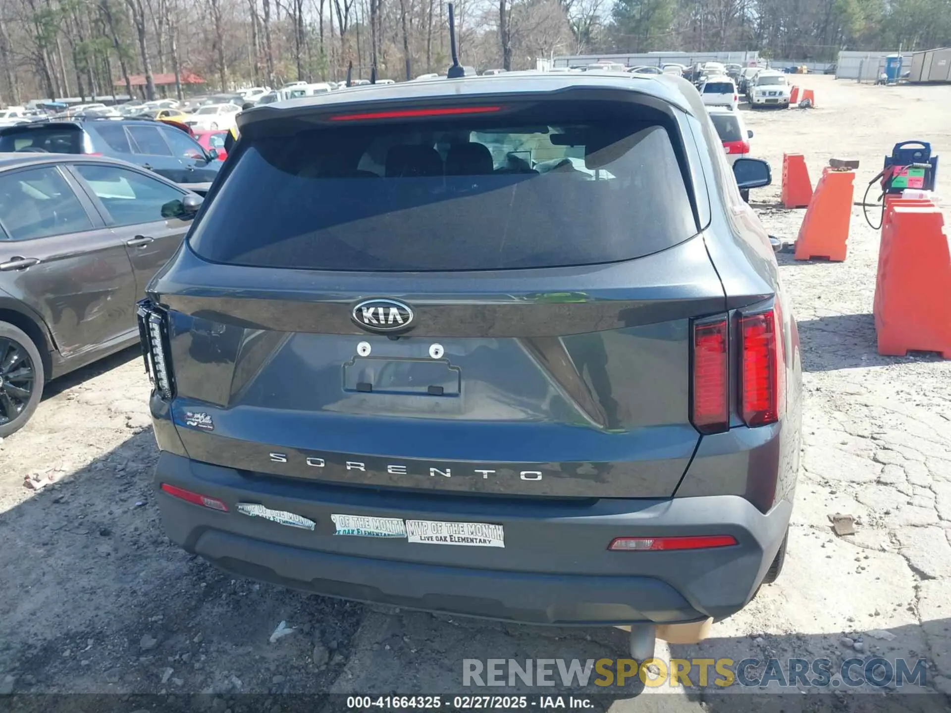 16 Photograph of a damaged car 5XYRG4LC7MG021928 KIA SORENTO 2021