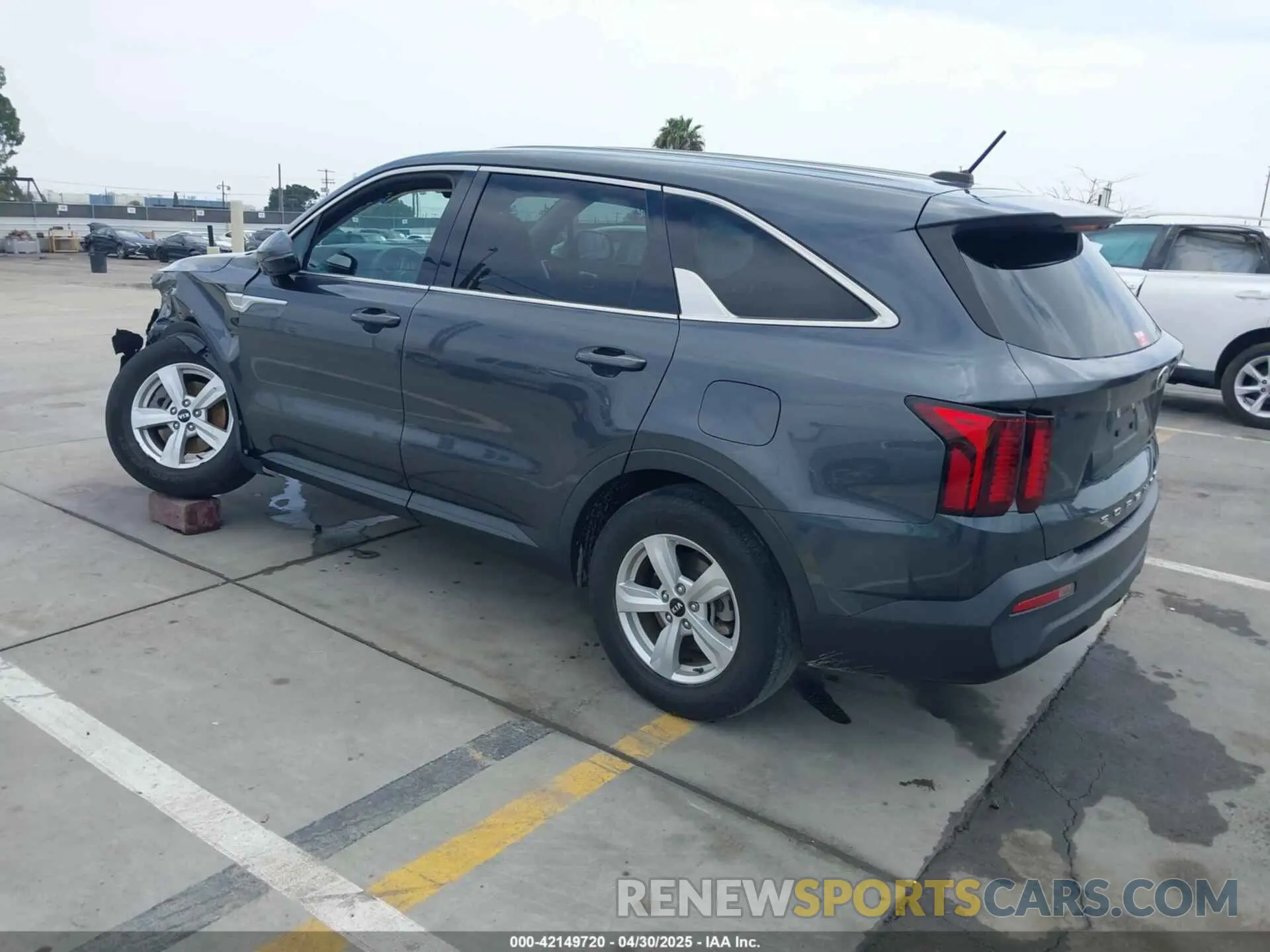 3 Фотография поврежденного автомобиля 5XYRG4LC7MG041273 KIA SORENTO 2021