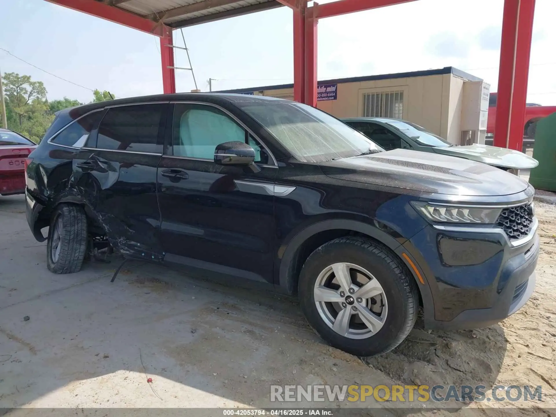 6 Photograph of a damaged car 5XYRGDLCXMG018117 KIA SORENTO 2021