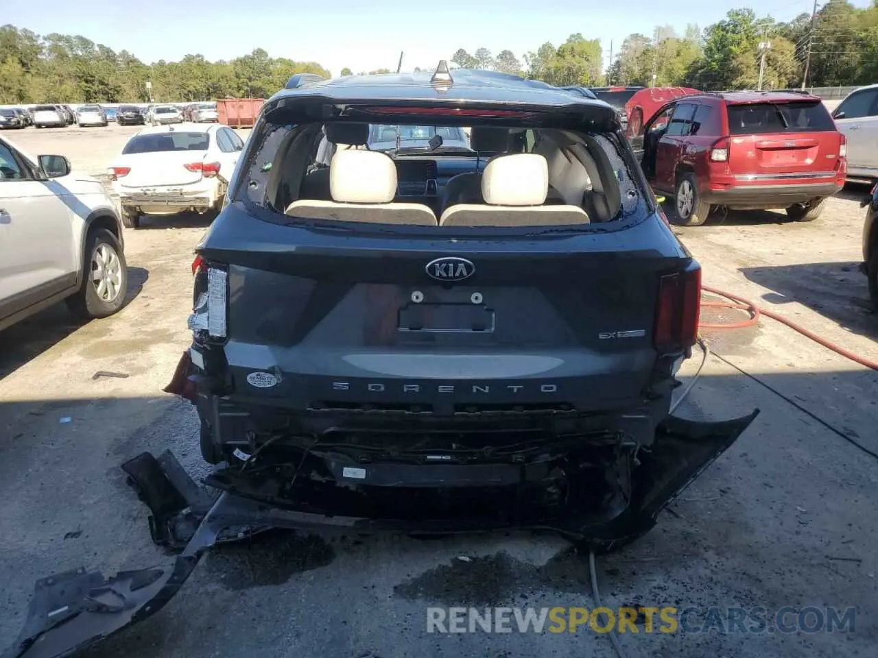 6 Photograph of a damaged car 5XYRH4LF8MG032850 KIA SORENTO 2021