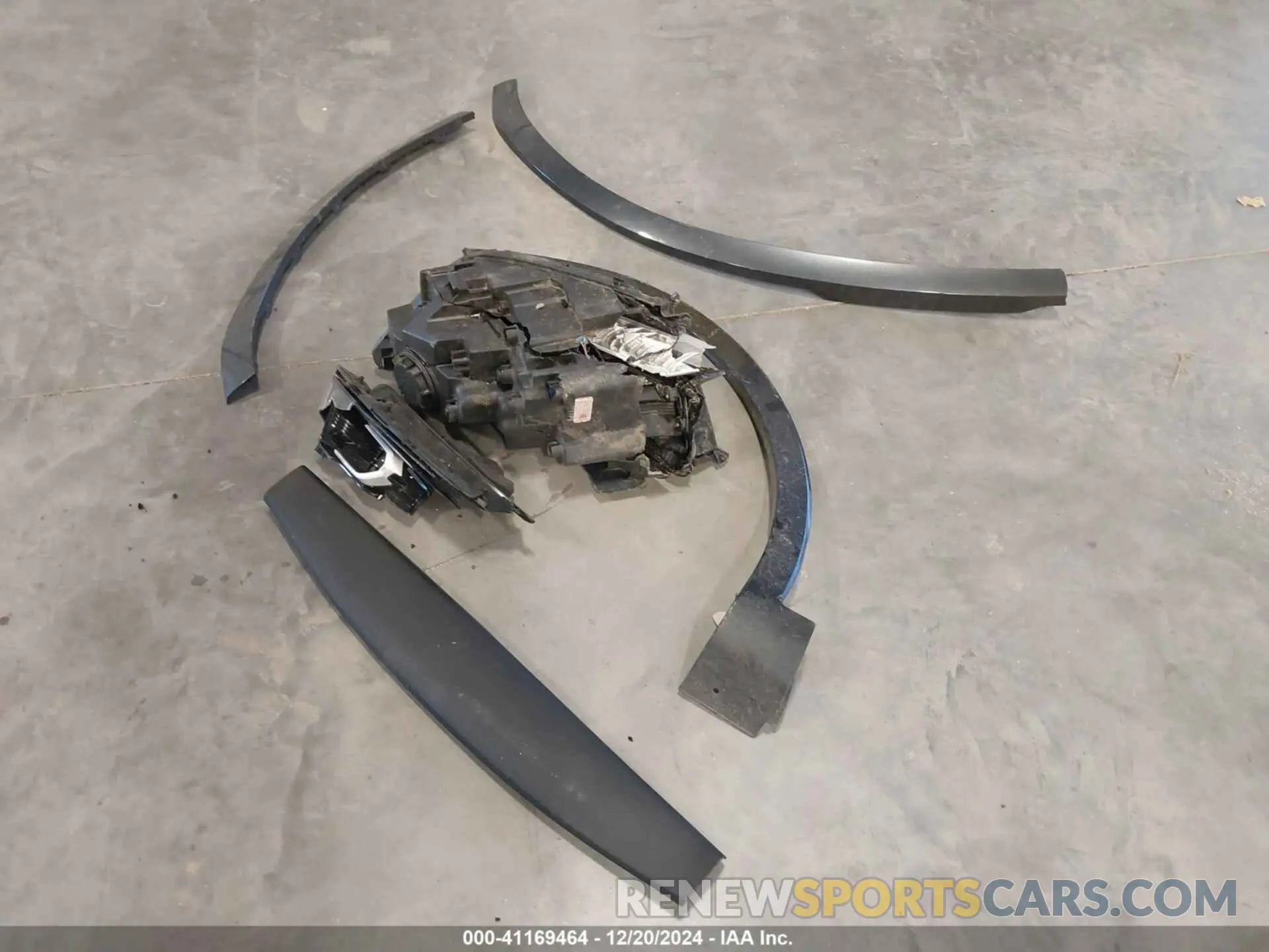 12 Photograph of a damaged car 5XYRK4LF1MG012179 KIA SORENTO 2021