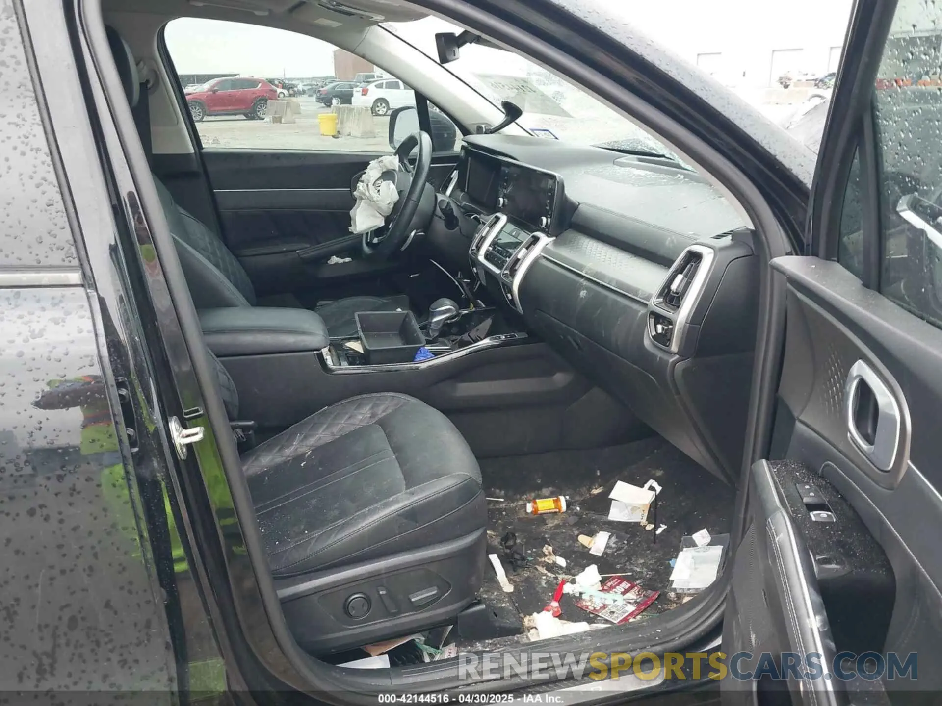 5 Photograph of a damaged car 5XYRK4LF2MG008853 KIA SORENTO 2021