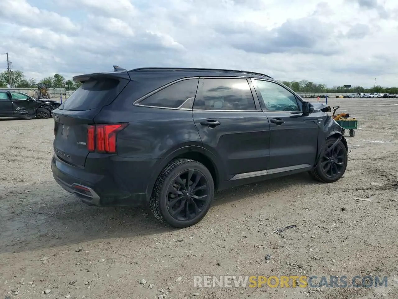 3 Photograph of a damaged car 5XYRK4LF2MG026897 KIA SORENTO 2021