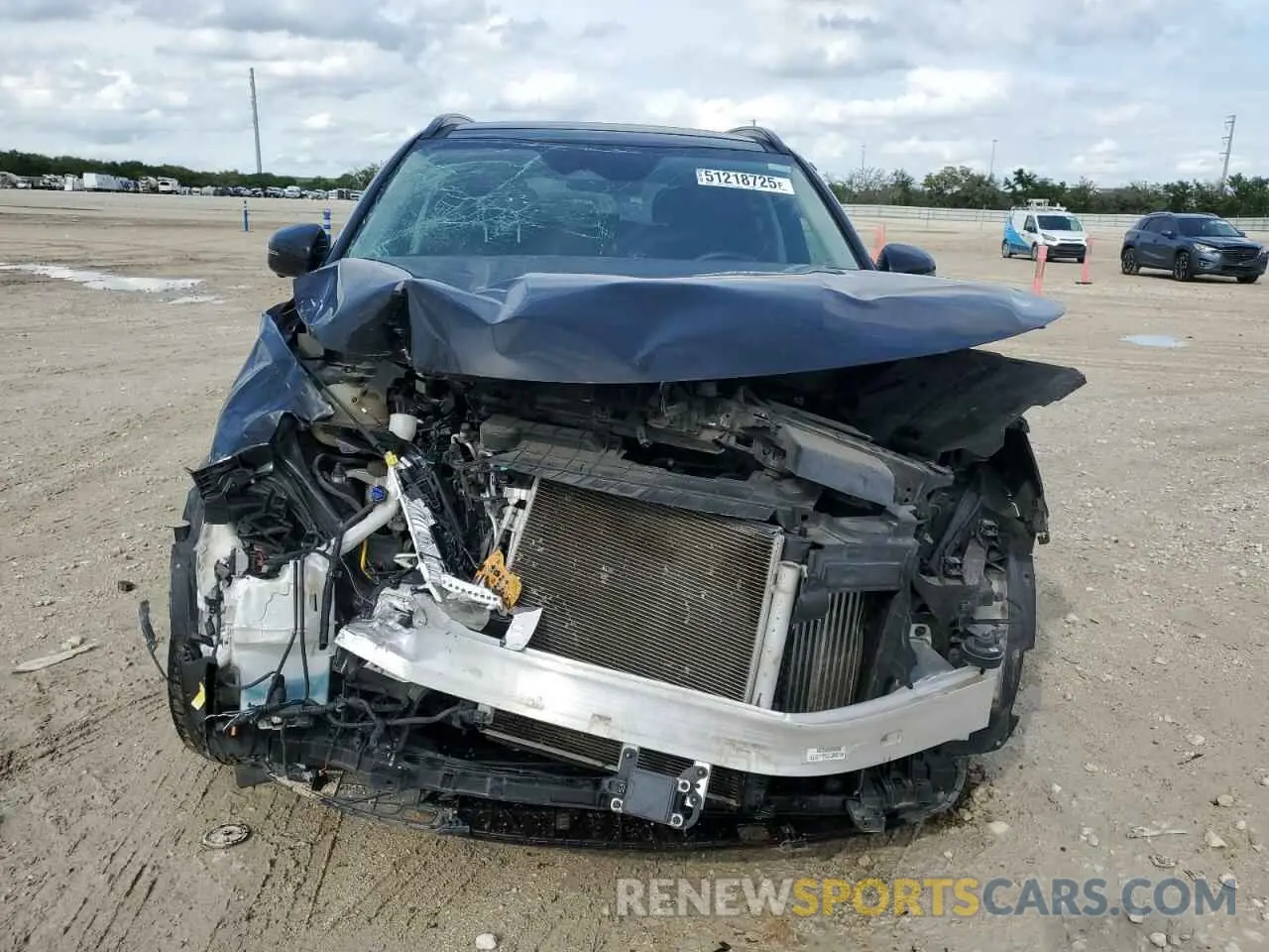 5 Photograph of a damaged car 5XYRK4LF2MG026897 KIA SORENTO 2021