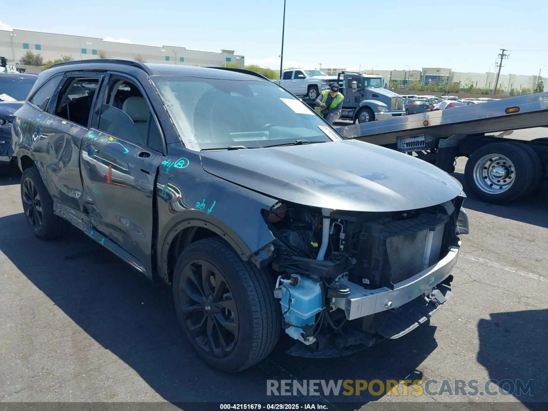 1 Photograph of a damaged car 5XYRK4LF3MG033213 KIA SORENTO 2021