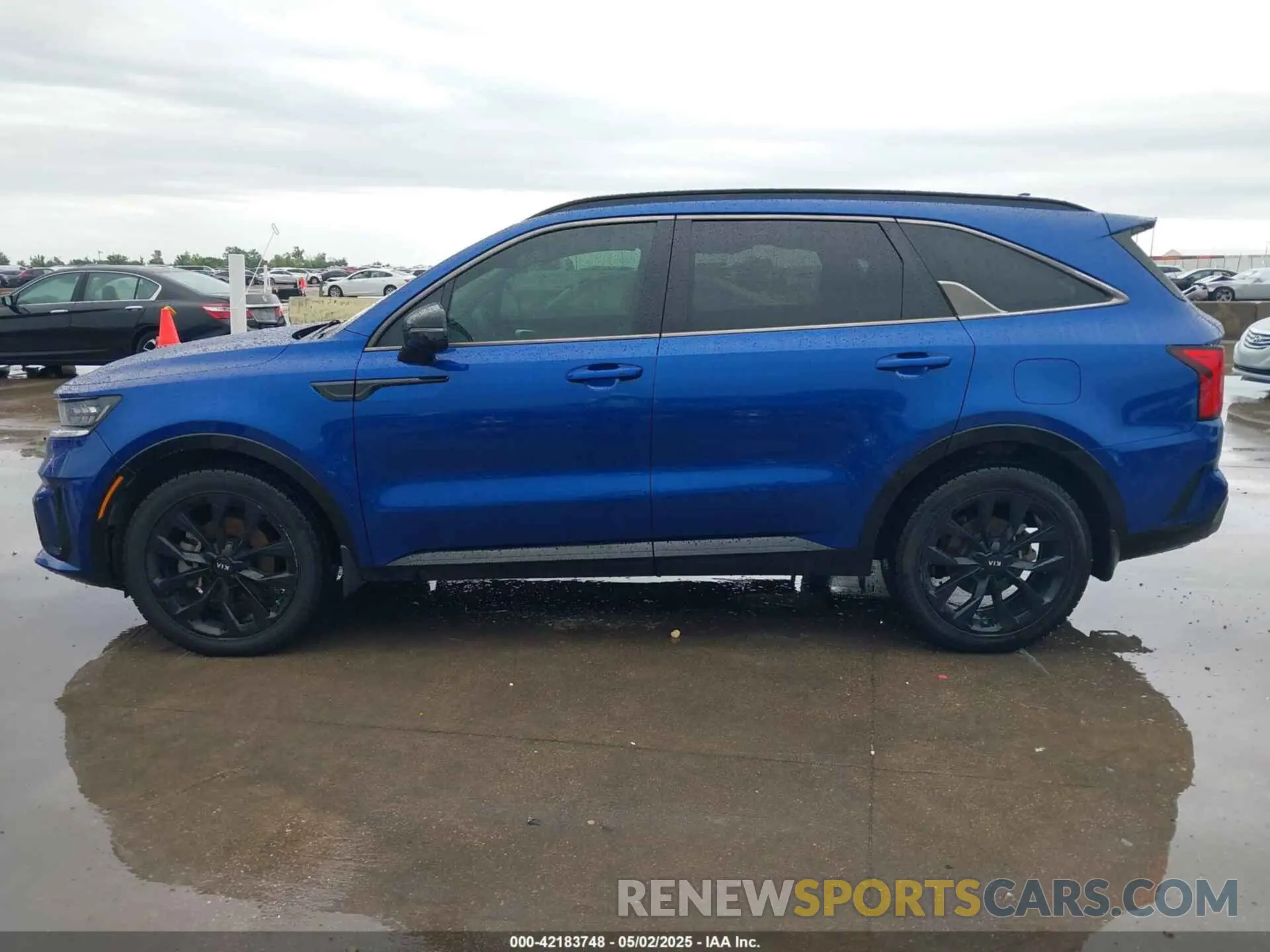 13 Photograph of a damaged car 5XYRK4LF4MG028358 KIA SORENTO 2021