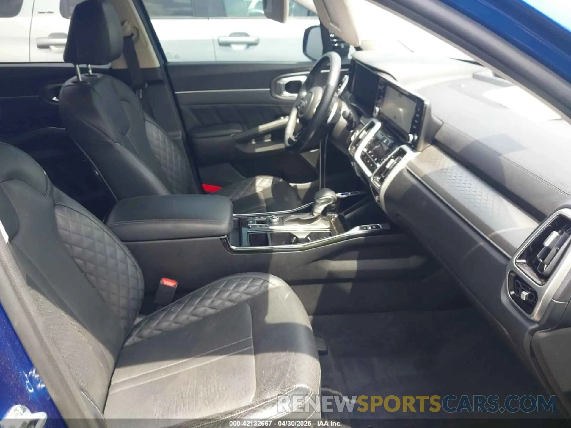 5 Photograph of a damaged car 5XYRK4LF5MG028384 KIA SORENTO 2021