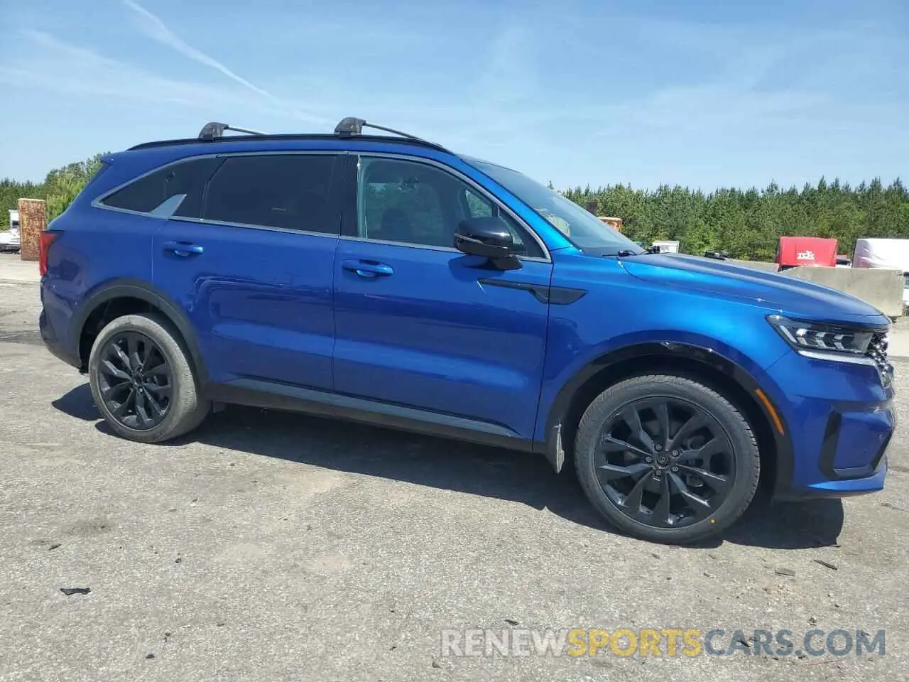 4 Photograph of a damaged car 5XYRK4LF5MG066407 KIA SORENTO 2021