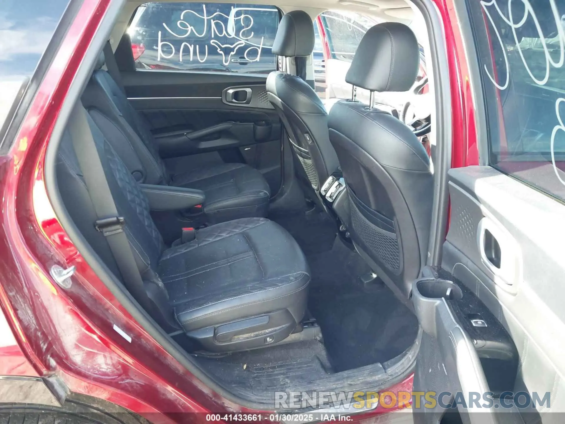 8 Photograph of a damaged car 5XYRK4LF6MG067730 KIA SORENTO 2021