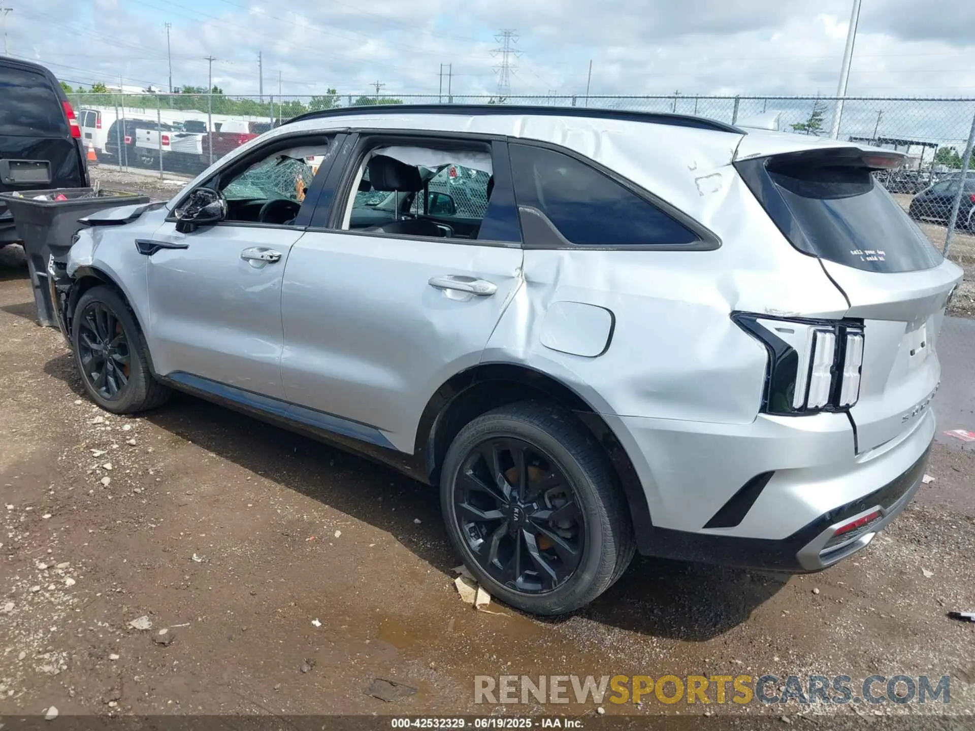 3 Фотография поврежденного автомобиля 5XYRK4LF8MG036124 KIA SORENTO 2021