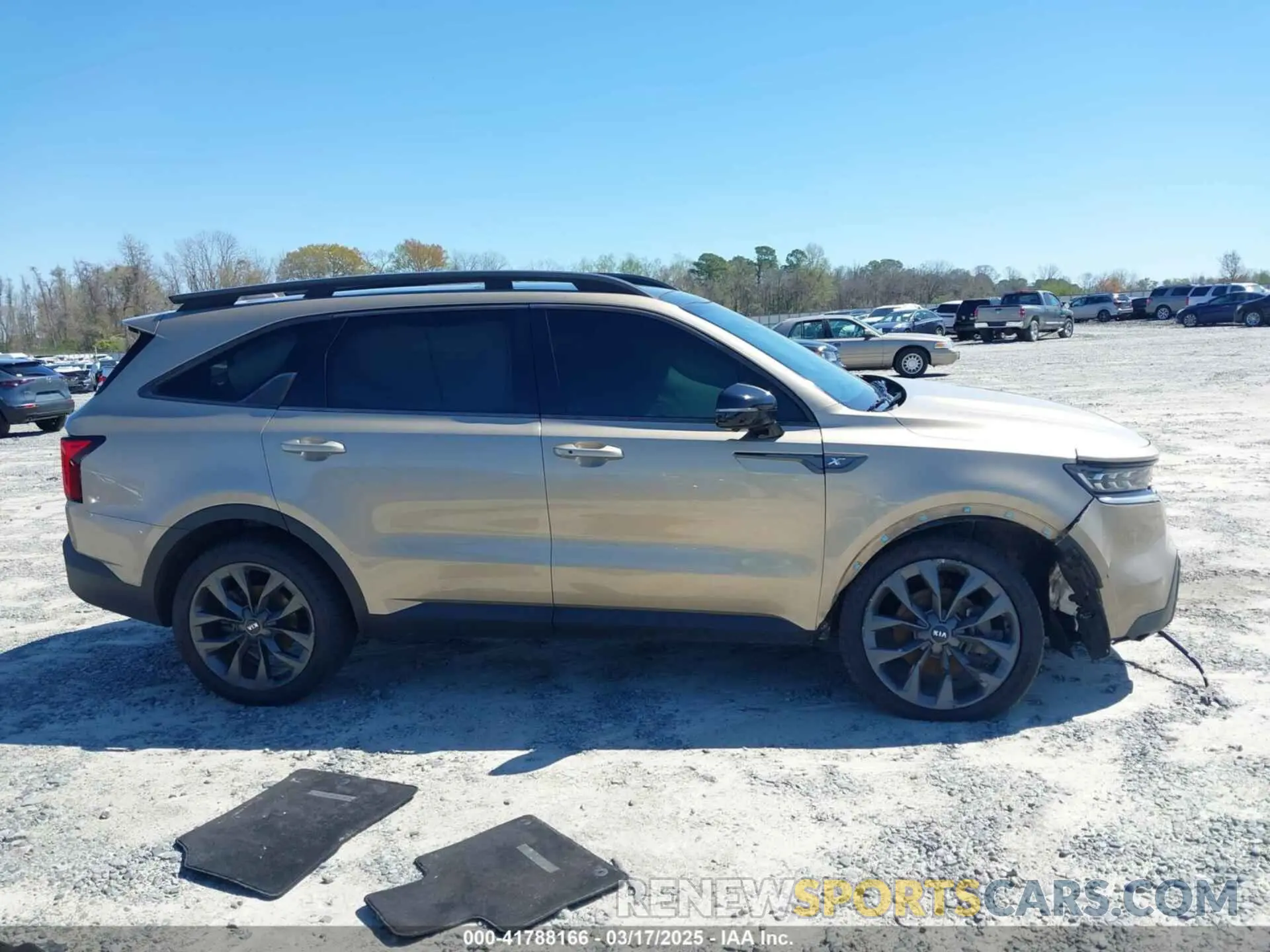 13 Photograph of a damaged car 5XYRKDLF4MG026898 KIA SORENTO 2021