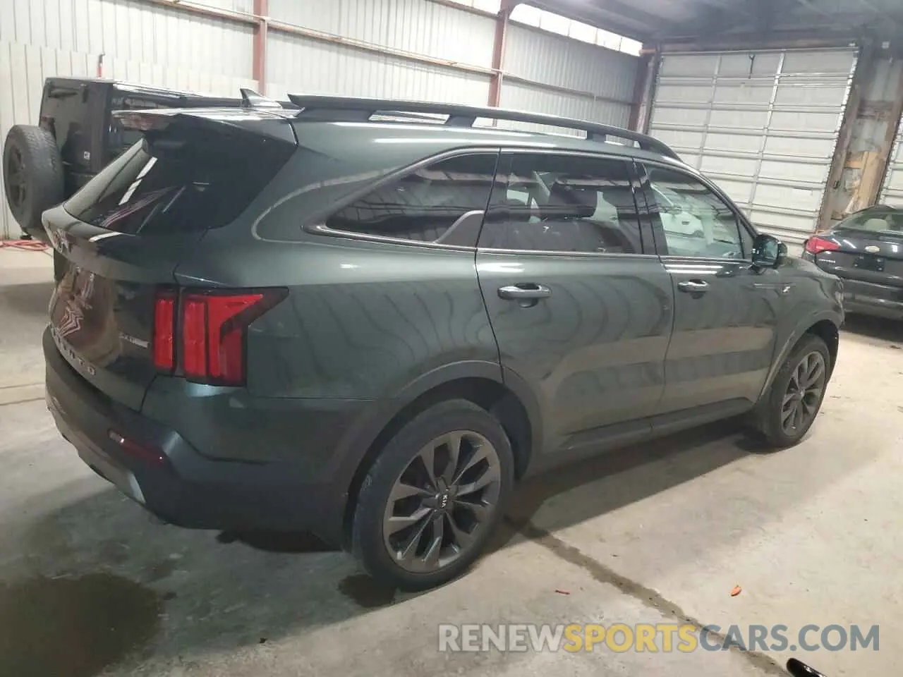 3 Photograph of a damaged car 5XYRKDLF8MG051710 KIA SORENTO 2021