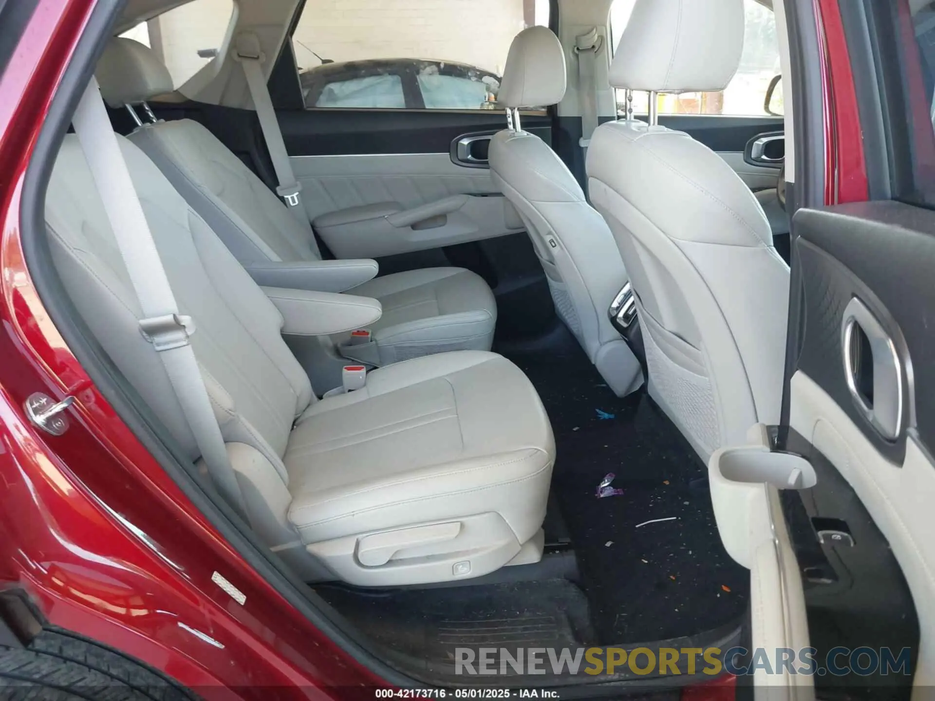 8 Photograph of a damaged car 5XYRKDLF8MG063565 KIA SORENTO 2021