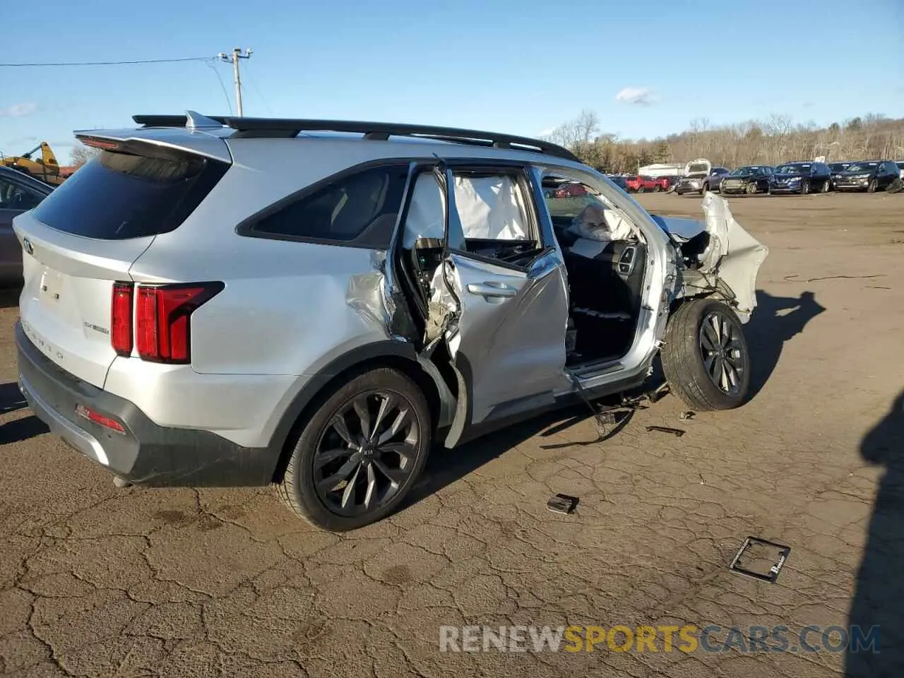 3 Photograph of a damaged car 5XYRKDLFXMG041065 KIA SORENTO 2021