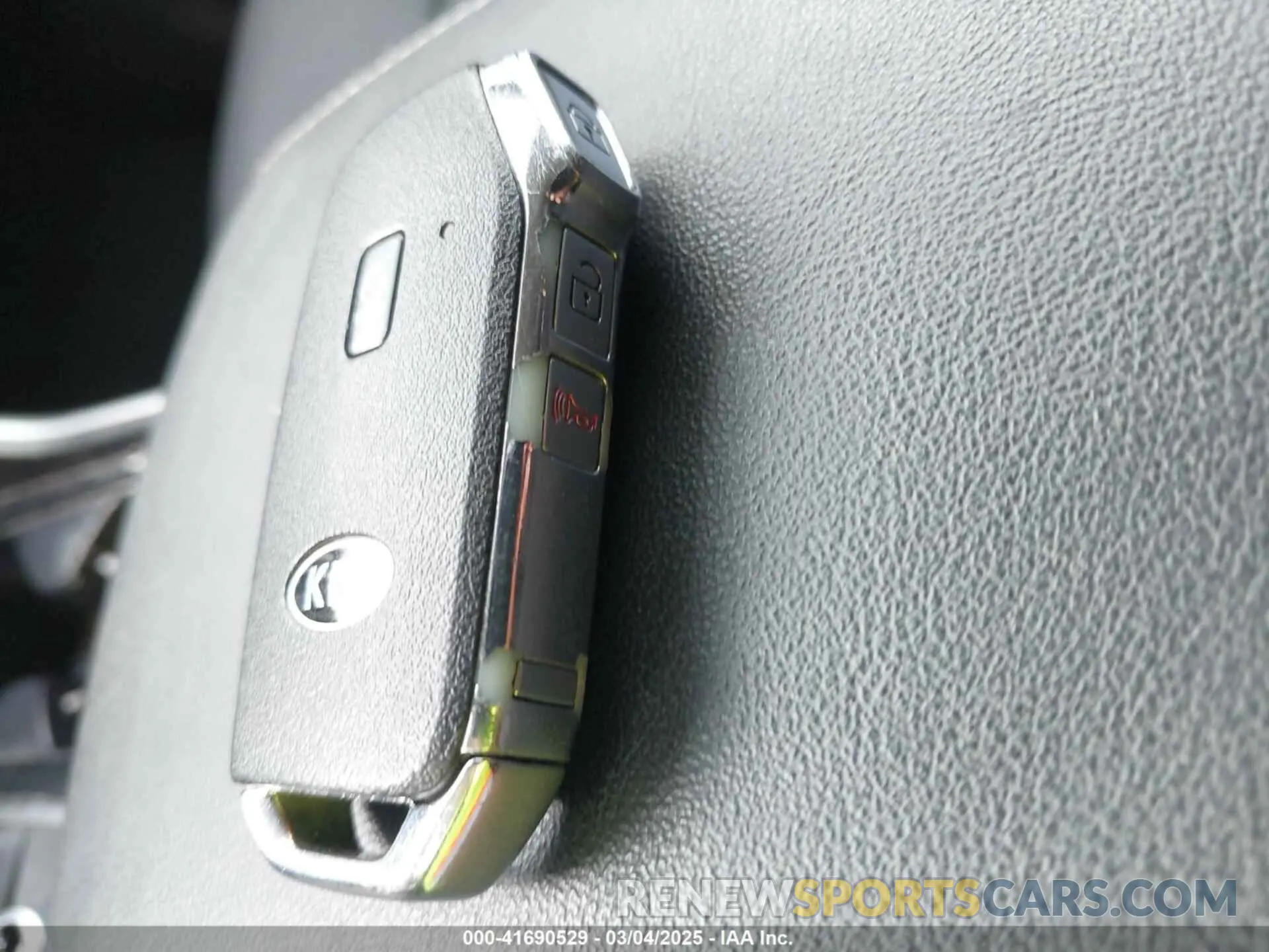 11 Photograph of a damaged car 5XYRL4LC3MG008296 KIA SORENTO 2021