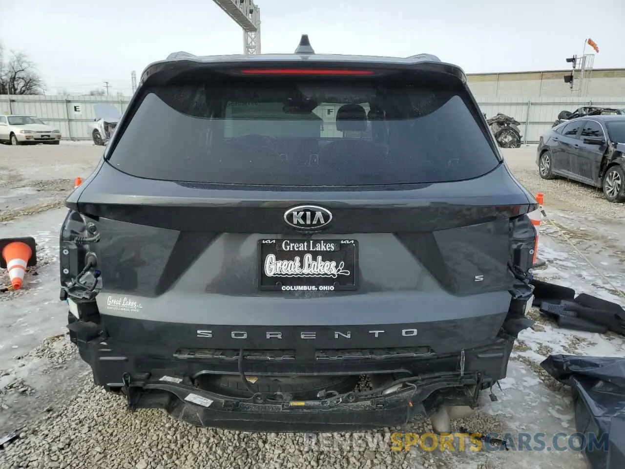 6 Photograph of a damaged car 5XYRL4LC3MG054582 KIA SORENTO 2021