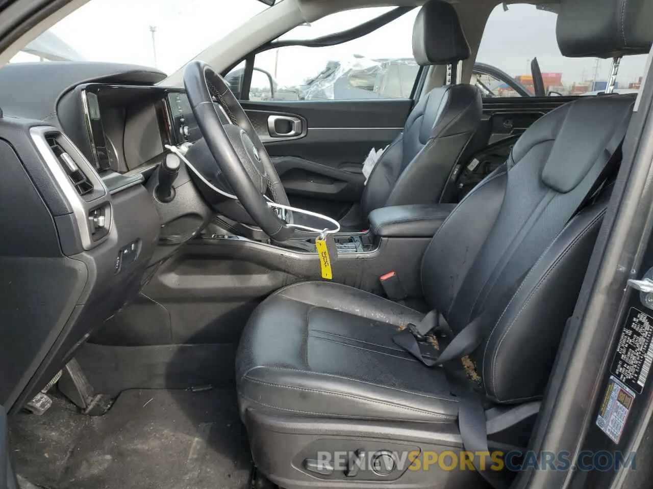 7 Photograph of a damaged car 5XYRL4LC3MG054582 KIA SORENTO 2021
