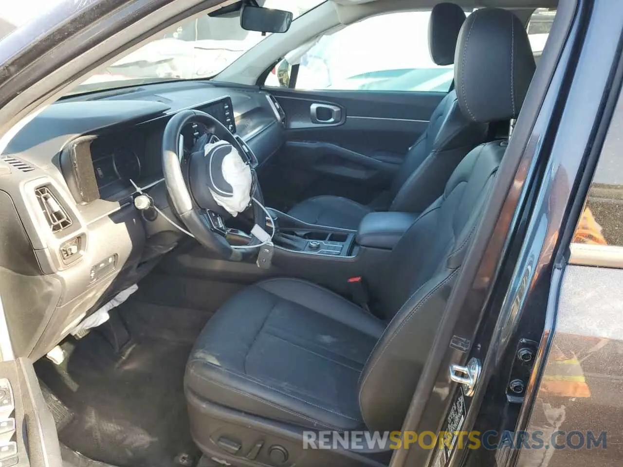 7 Photograph of a damaged car 5XYRL4LC6MG061817 KIA SORENTO 2021
