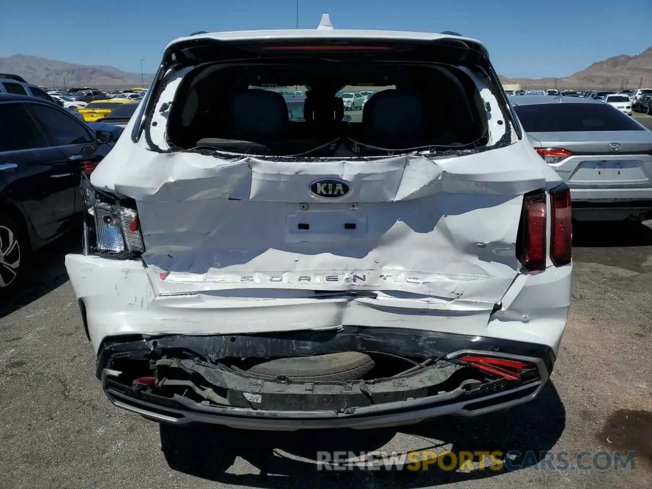 6 Photograph of a damaged car 5XYRL4LCXMG040503 KIA SORENTO 2021