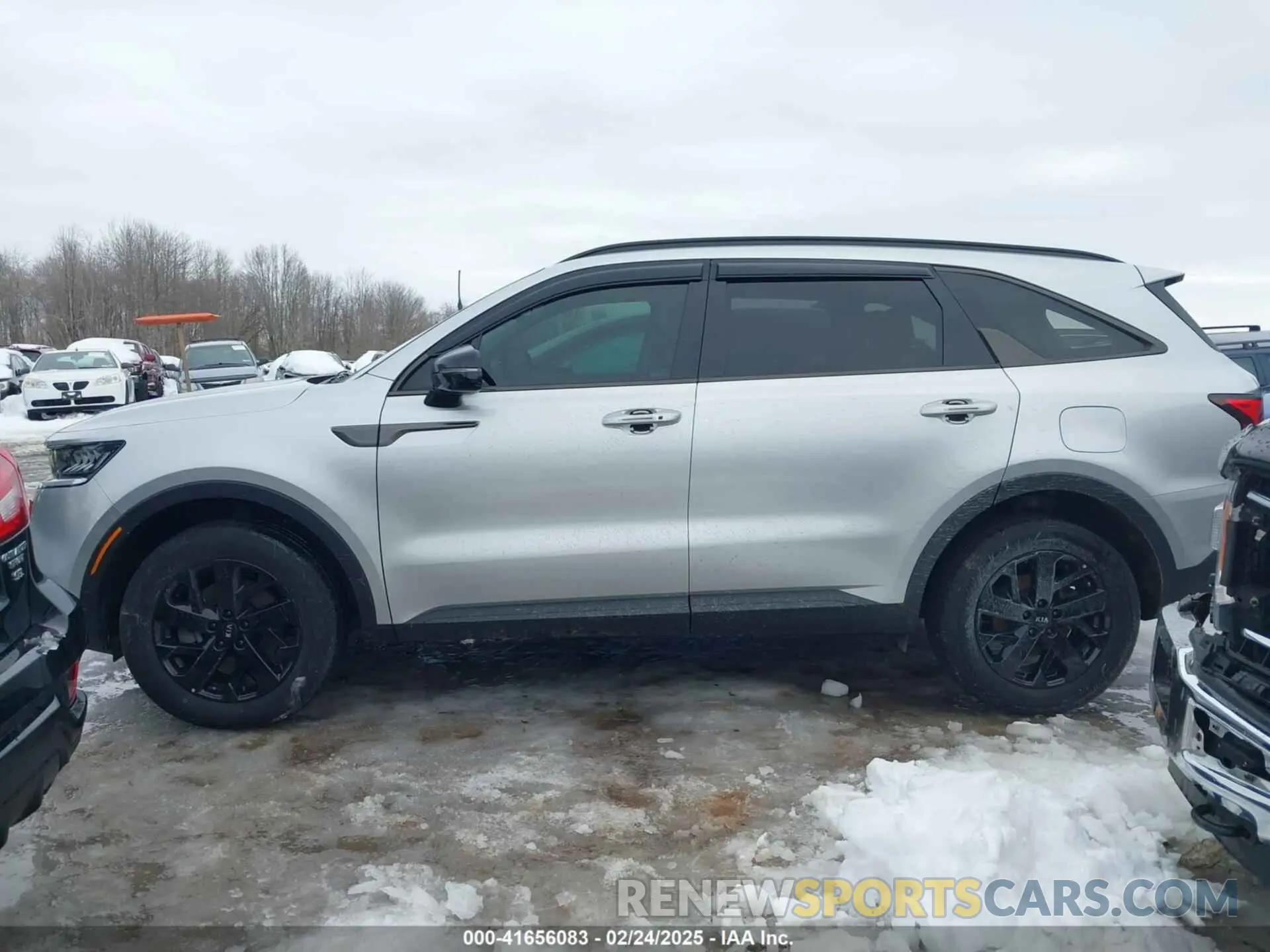 14 Photograph of a damaged car 5XYRLDLC4MG064716 KIA SORENTO 2021