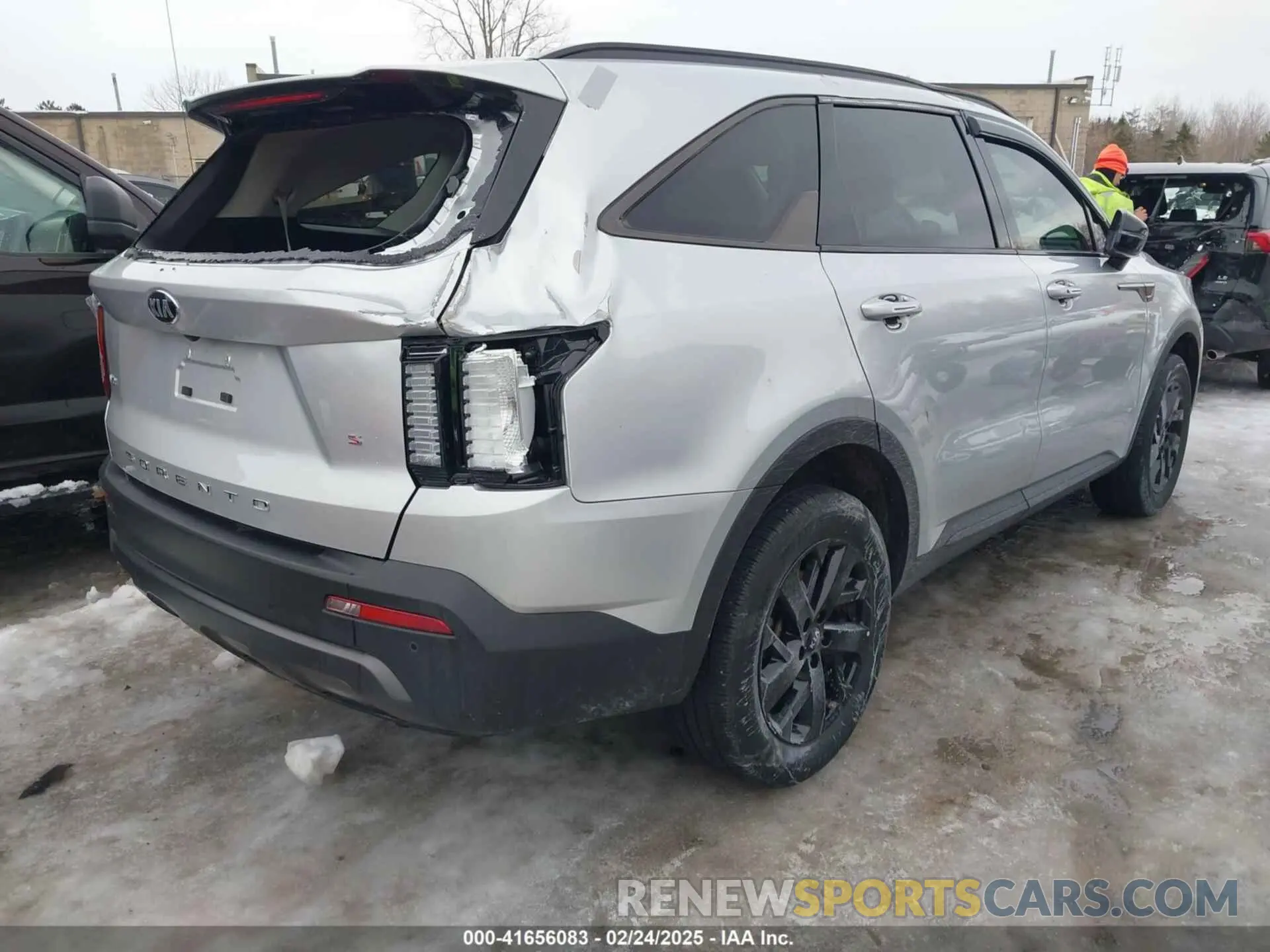 4 Photograph of a damaged car 5XYRLDLC4MG064716 KIA SORENTO 2021