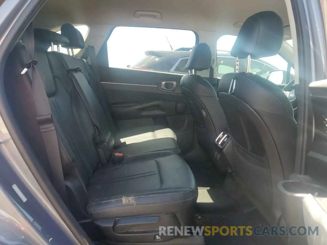 11 Фотография поврежденного автомобиля 5XYRLDLC6MG022208 KIA SORENTO 2021