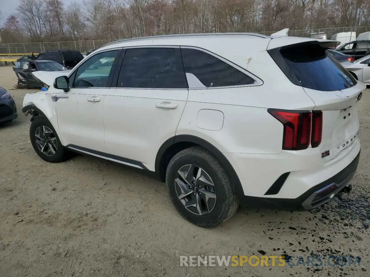 2 Photograph of a damaged car KNDRH4LG2M5019805 KIA SORENTO 2021