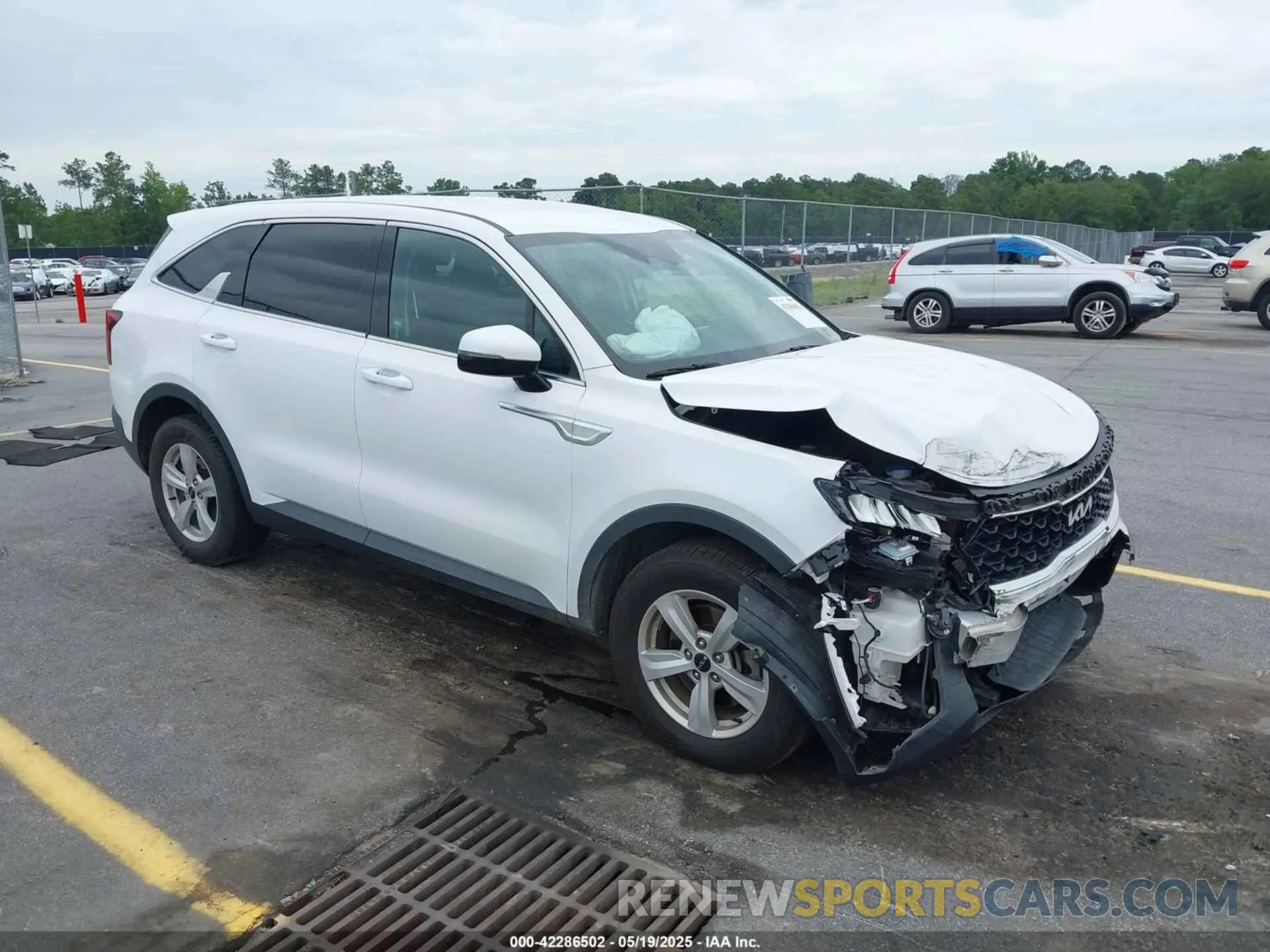 1 Photograph of a damaged car 5XYRG4LC3NG076278 KIA SORENTO 2022