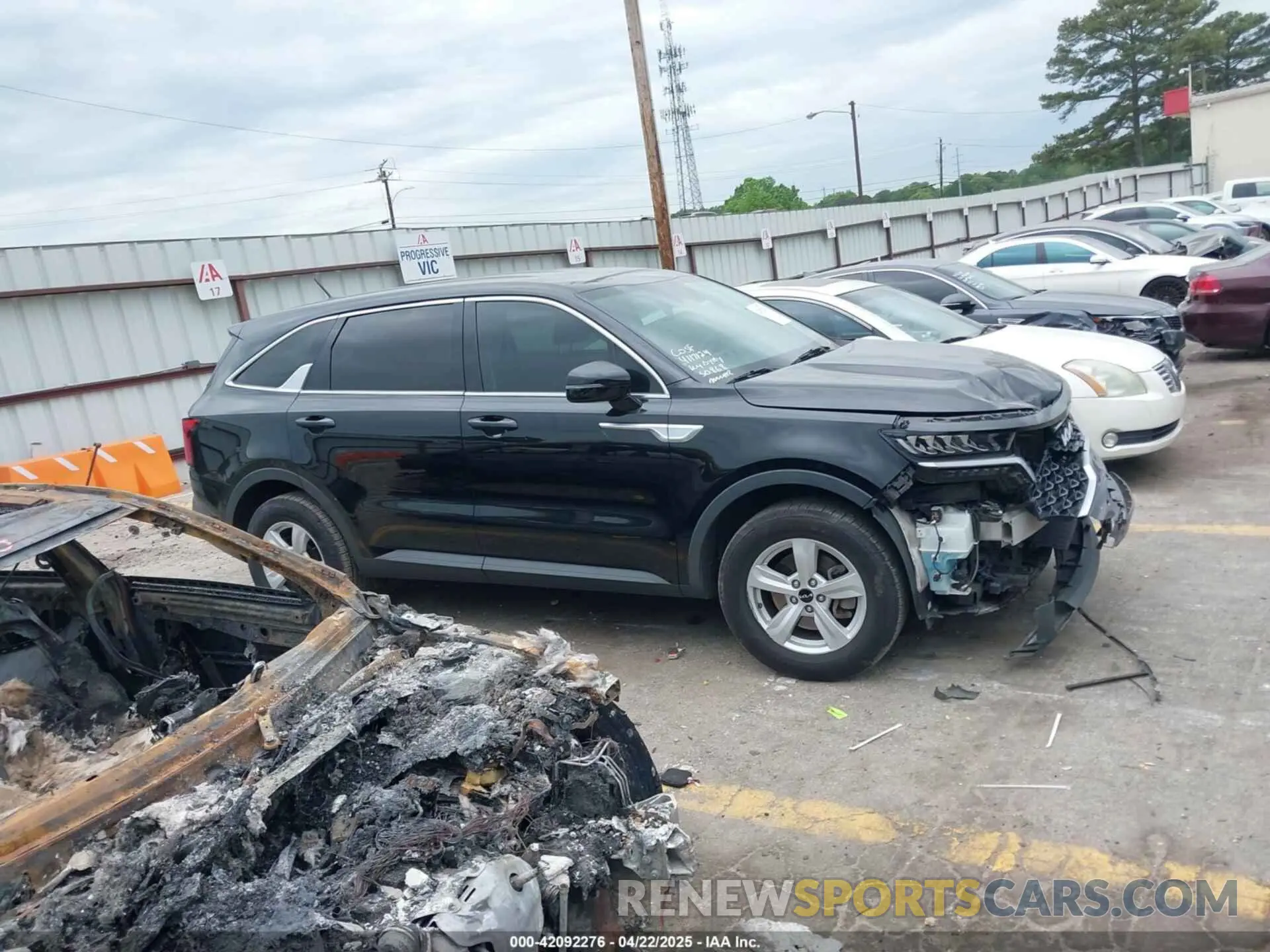 13 Photograph of a damaged car 5XYRG4LC3NG152579 KIA SORENTO 2022