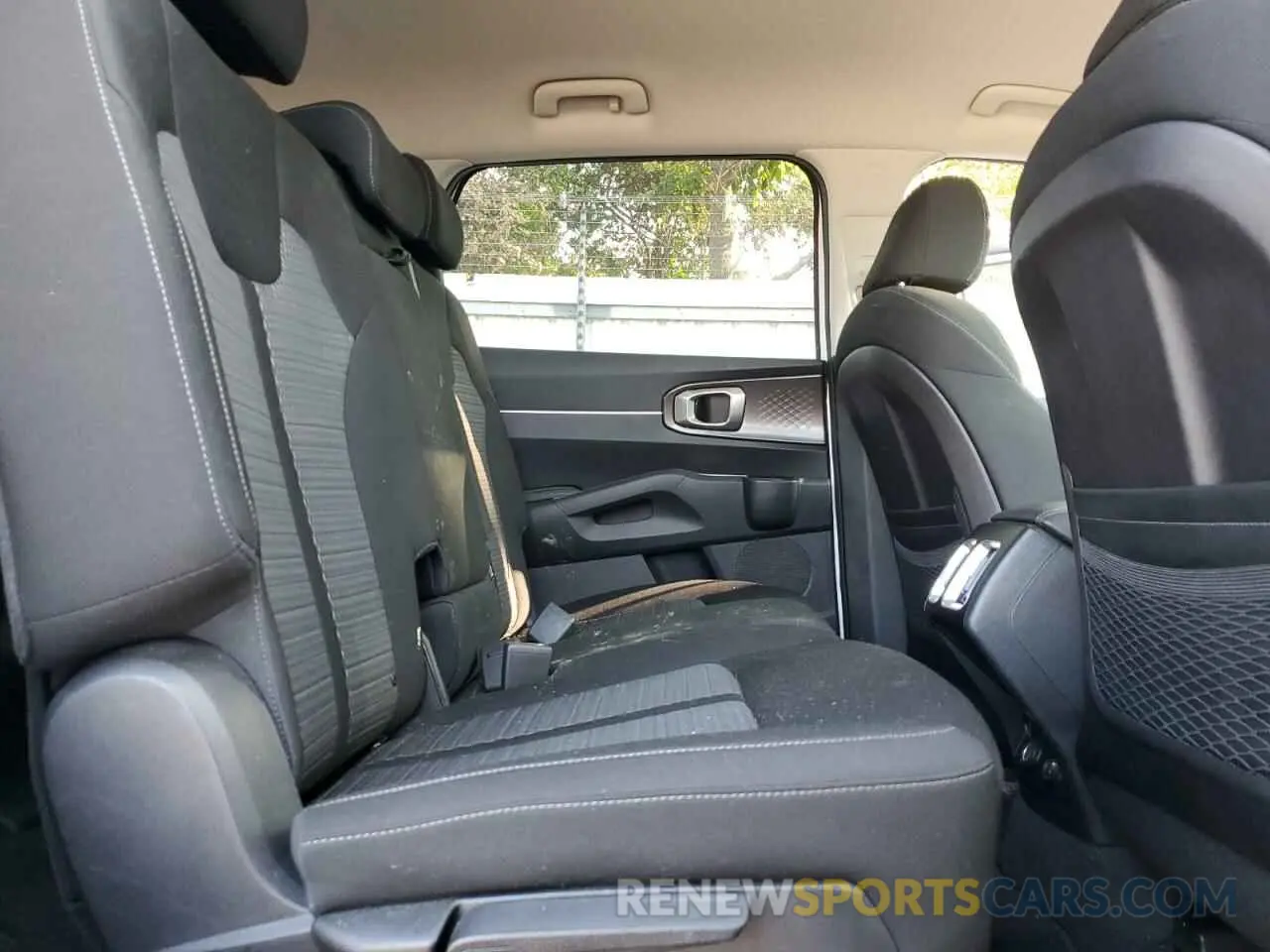 11 Фотография поврежденного автомобиля 5XYRG4LC4NG095499 KIA SORENTO 2022