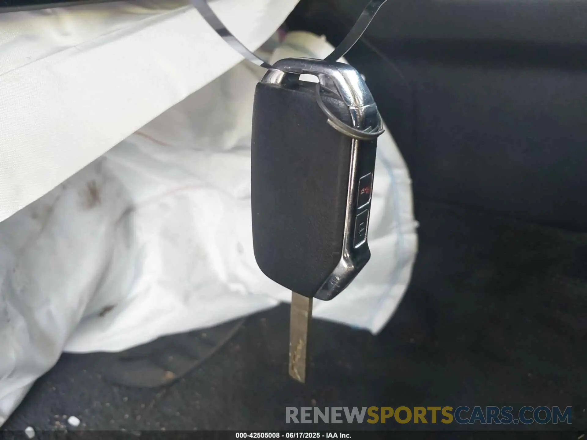 11 Photograph of a damaged car 5XYRG4LC8NG128049 KIA SORENTO 2022