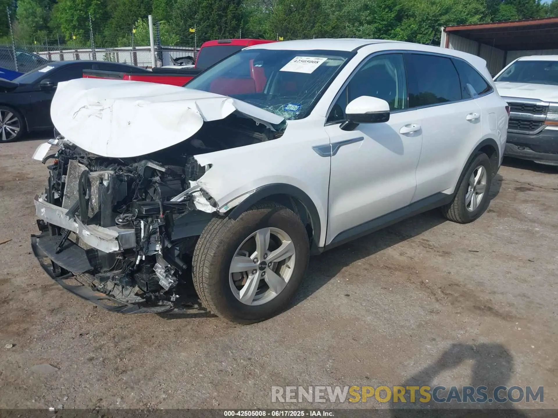 2 Photograph of a damaged car 5XYRG4LC8NG128049 KIA SORENTO 2022