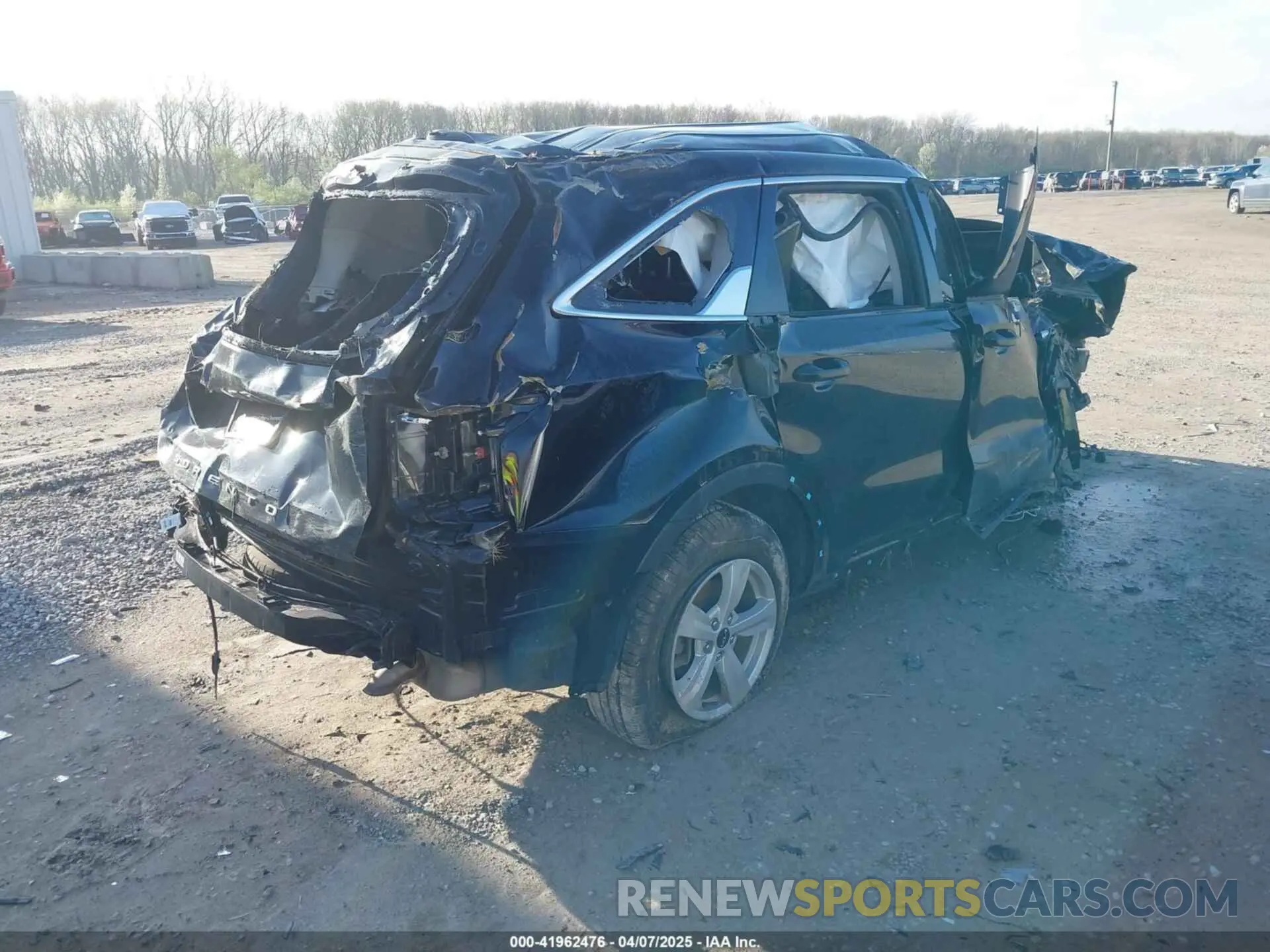4 Фотография поврежденного автомобиля 5XYRG4LC9NG092761 KIA SORENTO 2022