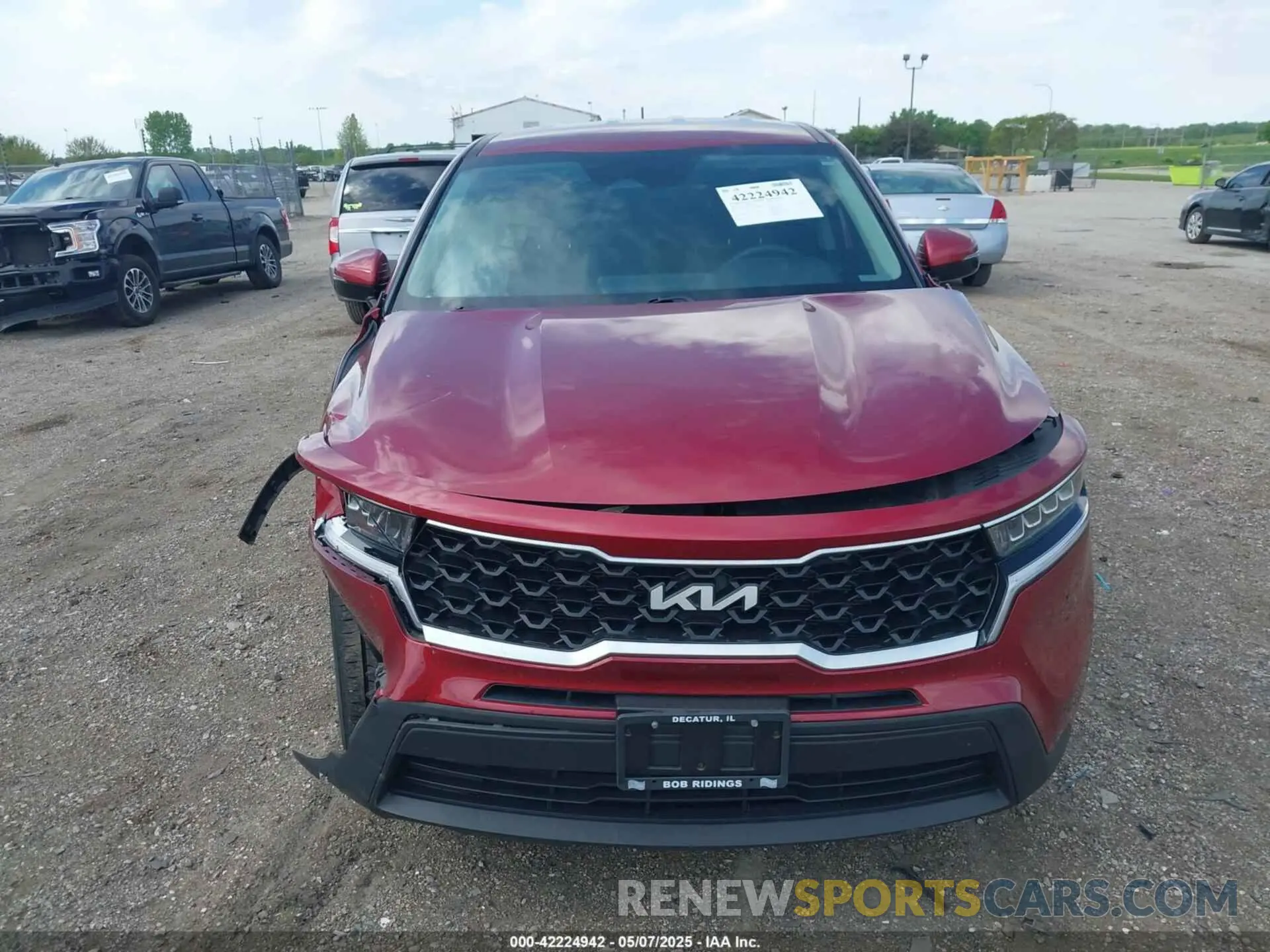 12 Photograph of a damaged car 5XYRG4LC9NG109915 KIA SORENTO 2022