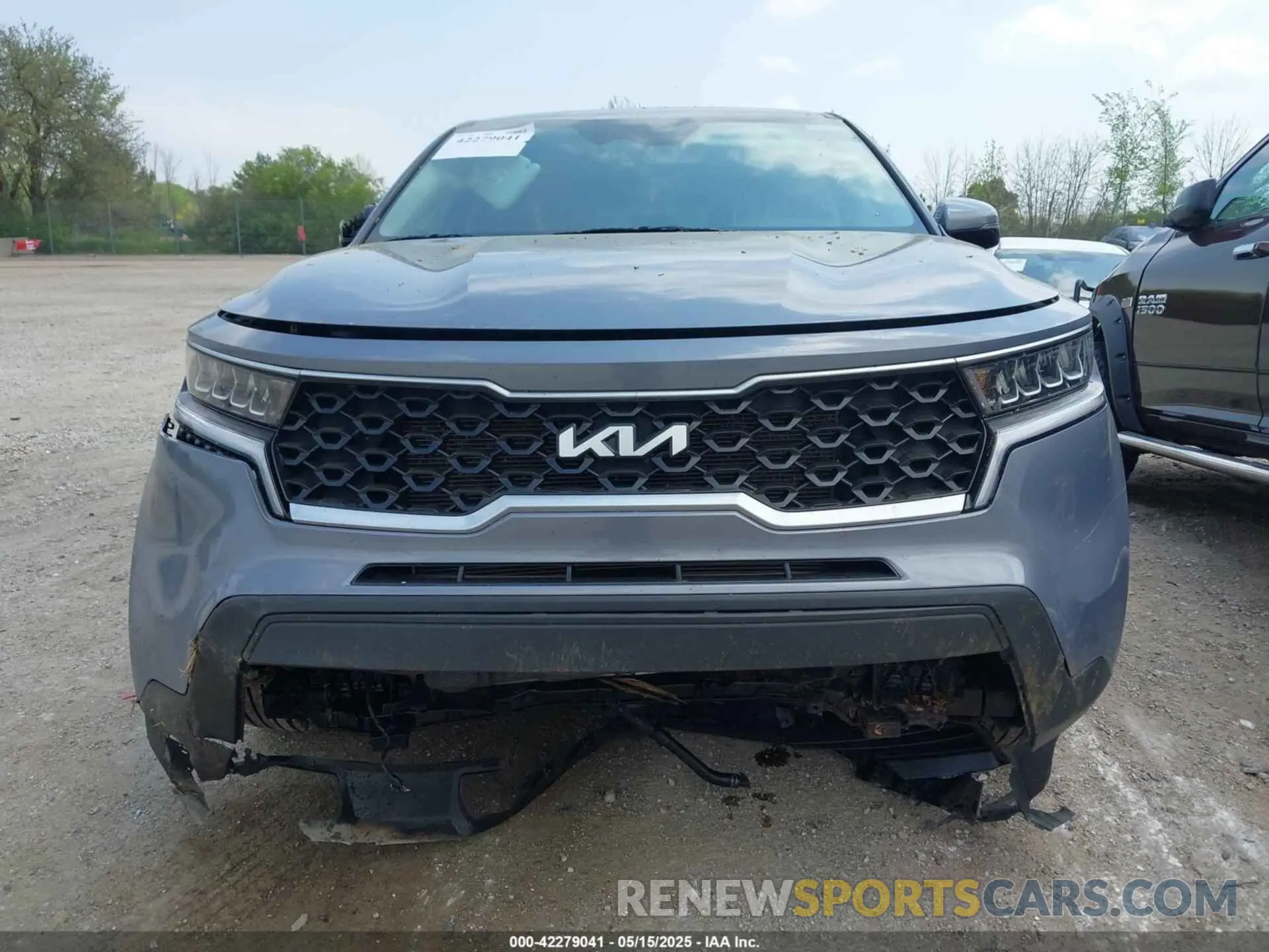 12 Photograph of a damaged car 5XYRG4LCXNG107106 KIA SORENTO 2022