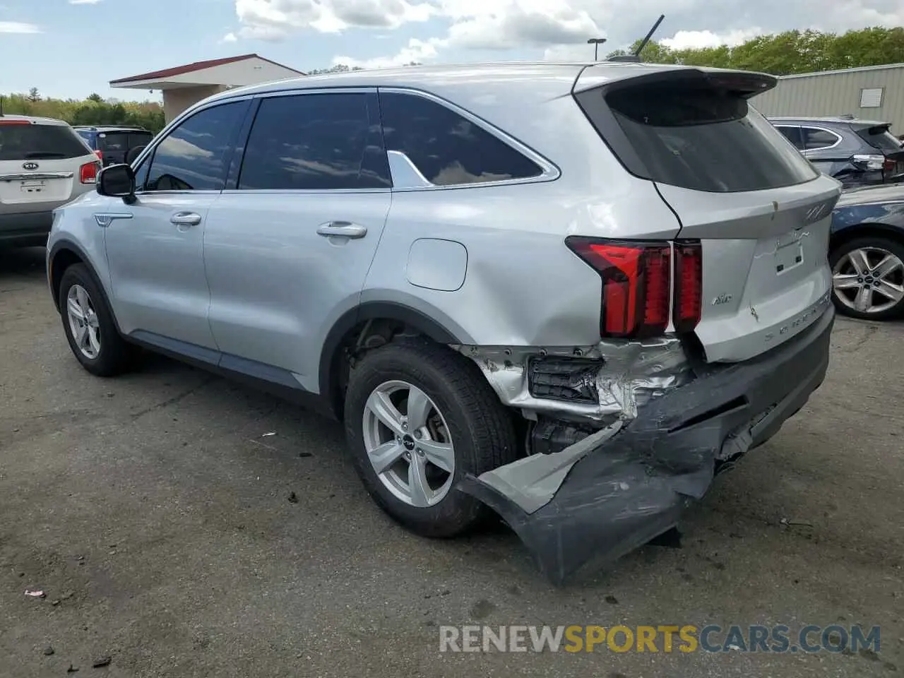 2 Photograph of a damaged car 5XYRGDLC1NG091524 KIA SORENTO 2022