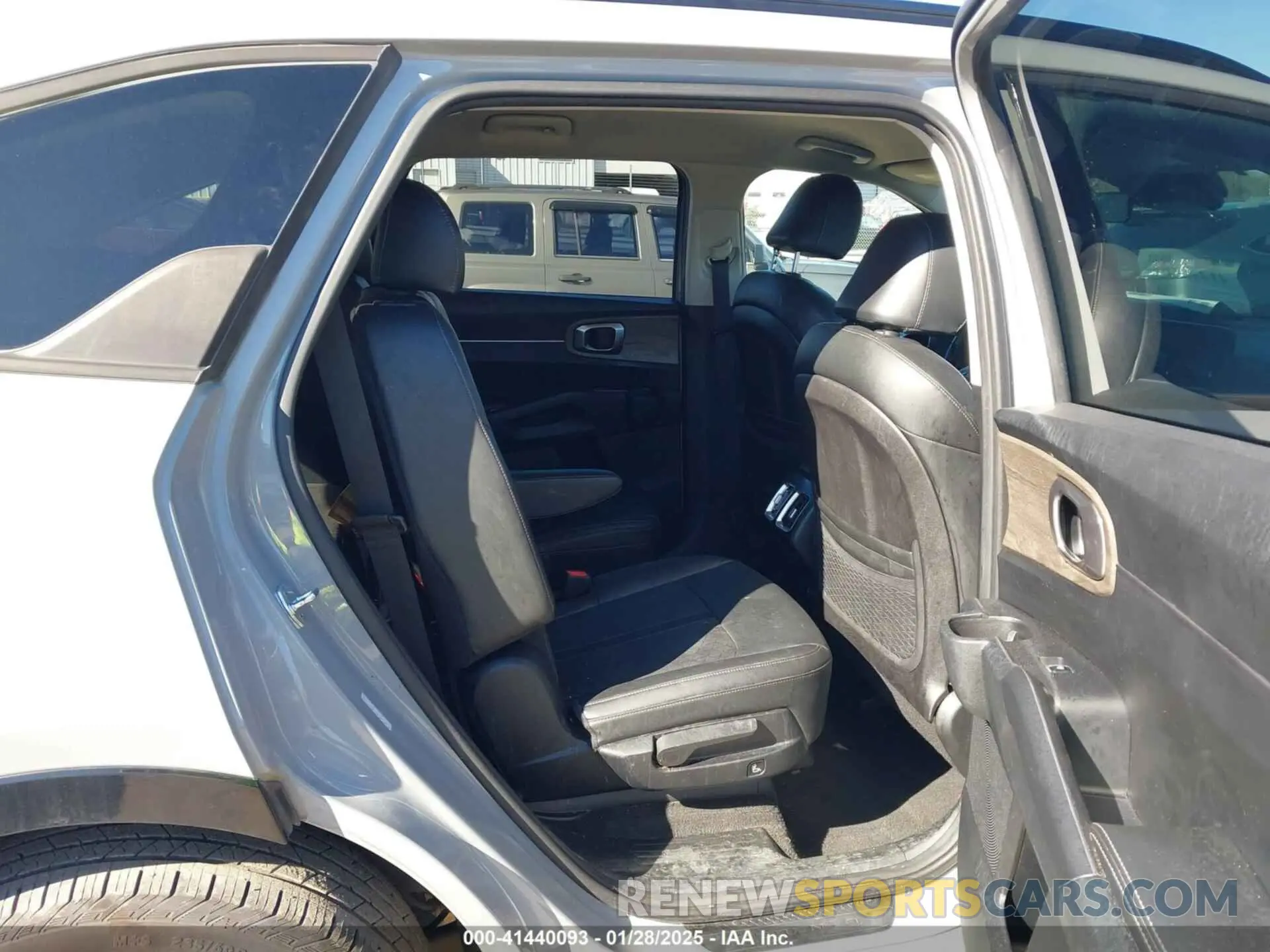 8 Фотография поврежденного автомобиля 5XYRH4LF4NG125091 KIA SORENTO 2022