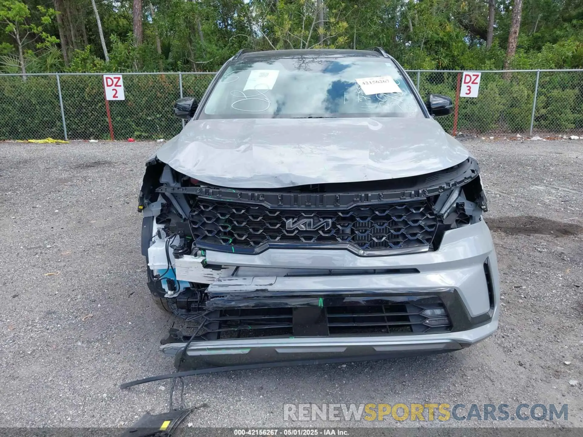 12 Photograph of a damaged car 5XYRH4LF9NG143960 KIA SORENTO 2022
