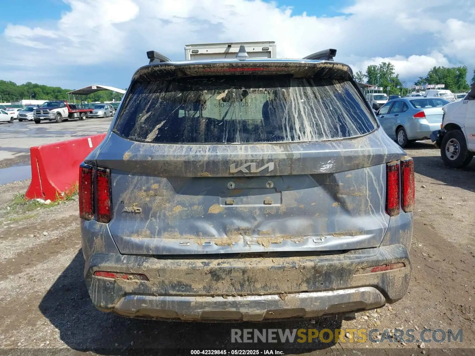 15 Photograph of a damaged car 5XYRHDLFXNG108778 KIA SORENTO 2022