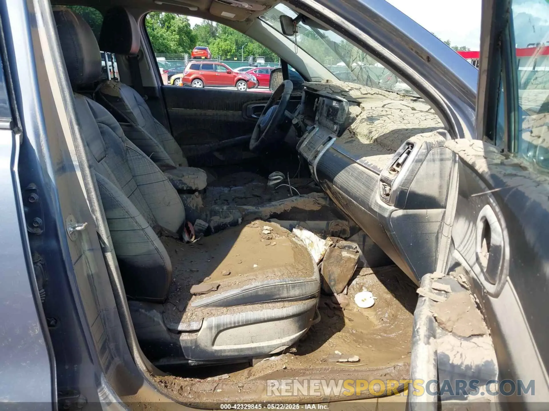 5 Photograph of a damaged car 5XYRHDLFXNG108778 KIA SORENTO 2022