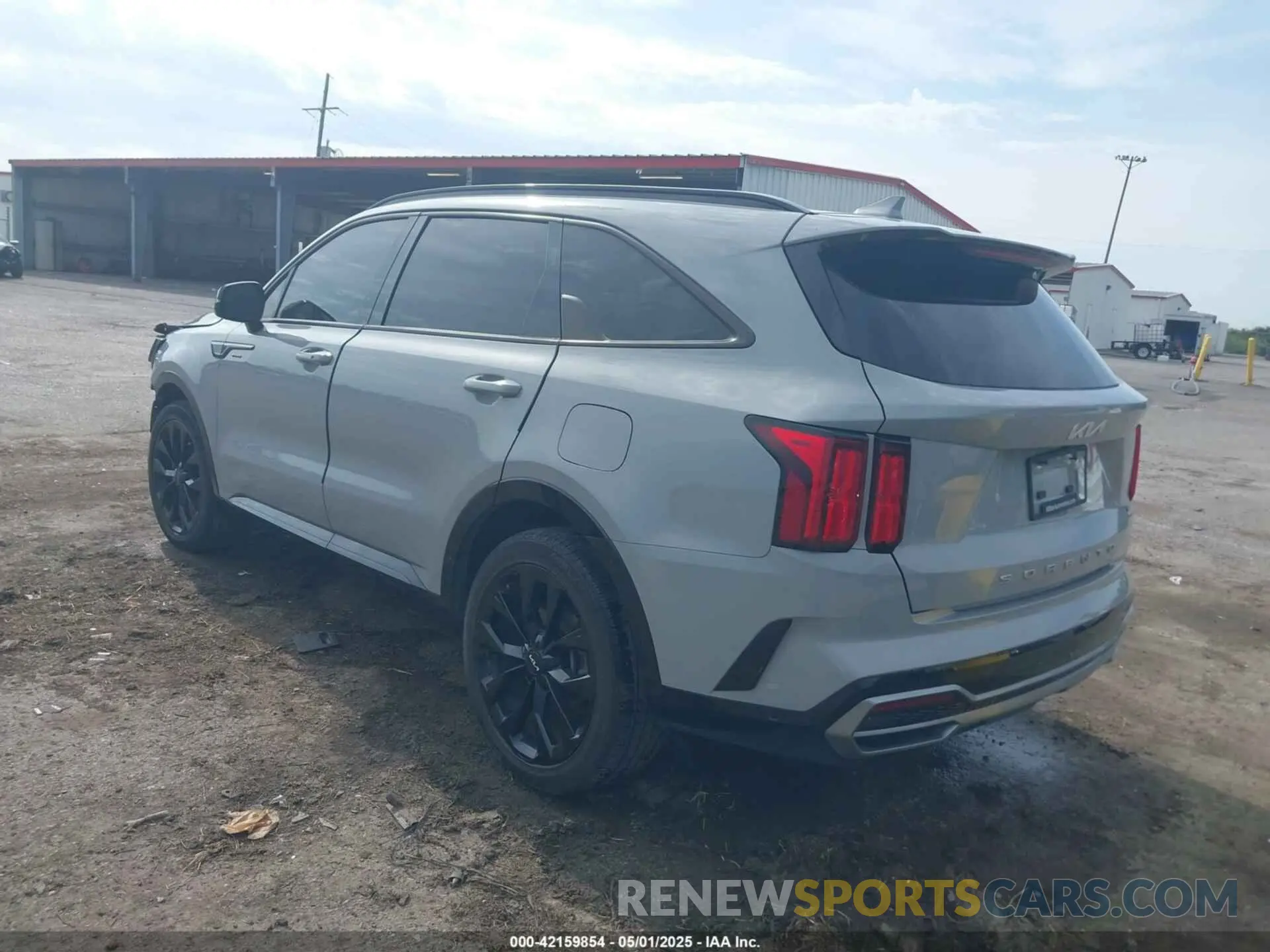 3 Photograph of a damaged car 5XYRK4LF1NG148278 KIA SORENTO 2022