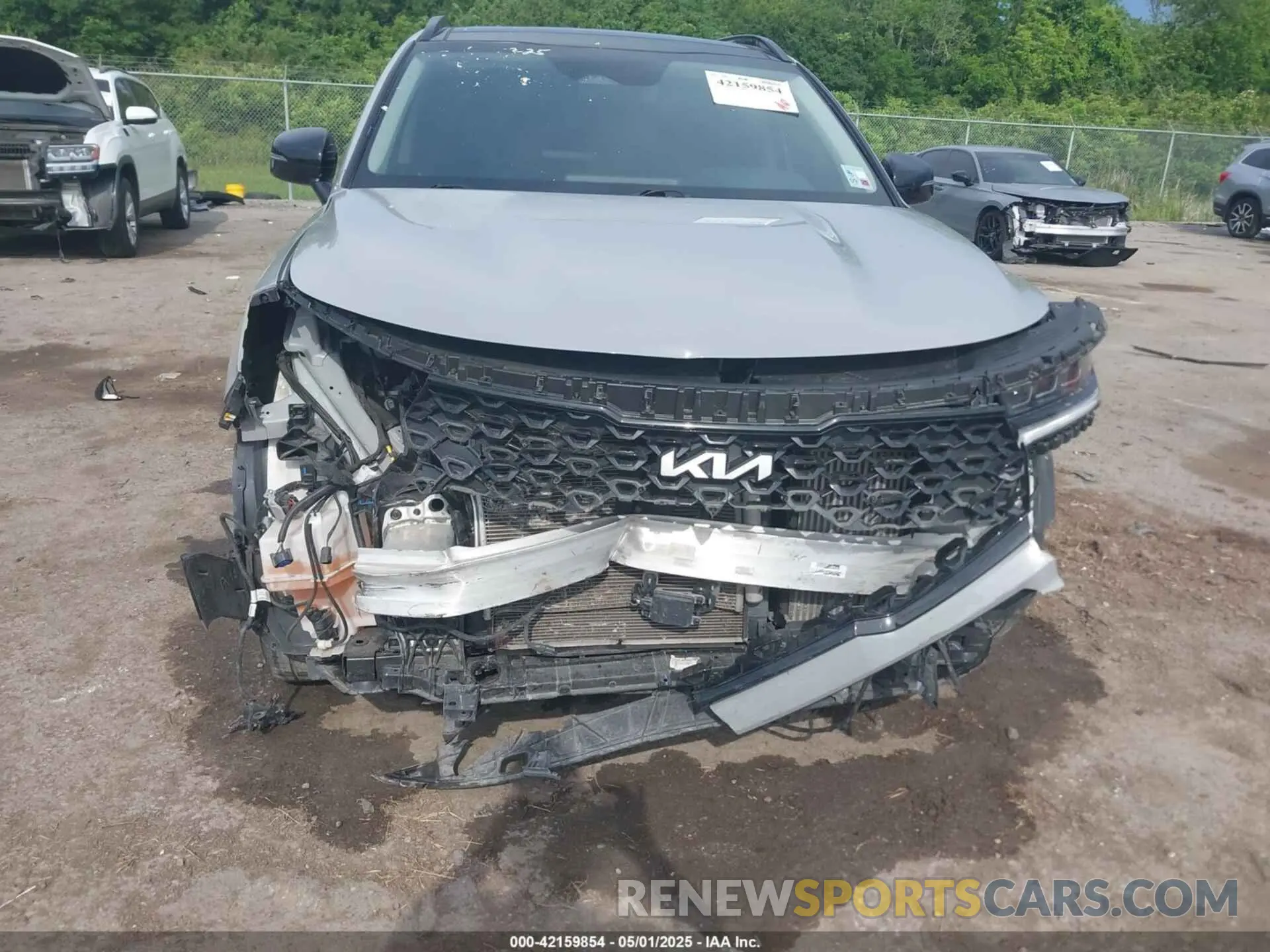 6 Photograph of a damaged car 5XYRK4LF1NG148278 KIA SORENTO 2022
