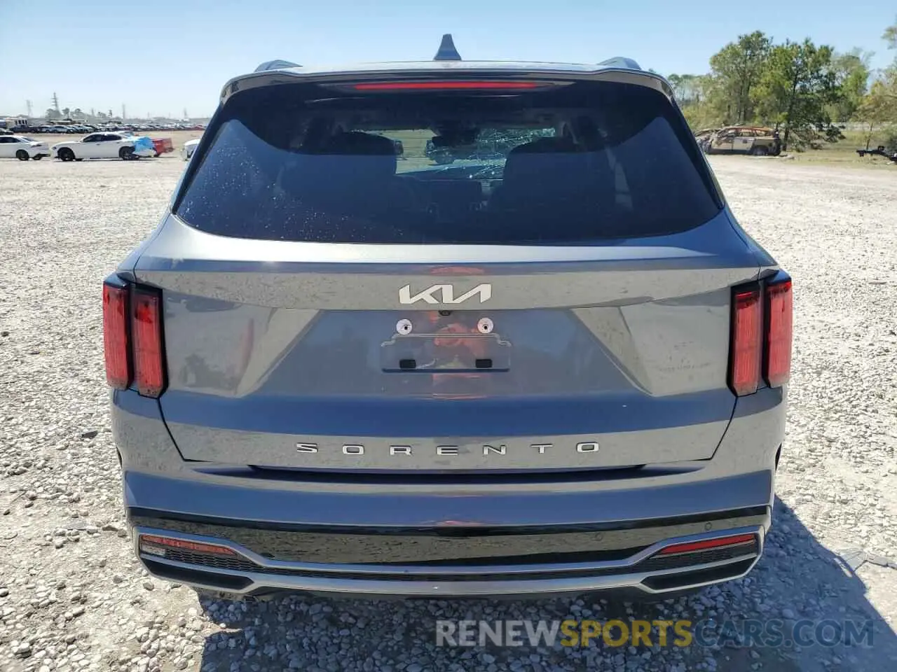 6 Photograph of a damaged car 5XYRK4LF3NG091923 KIA SORENTO 2022