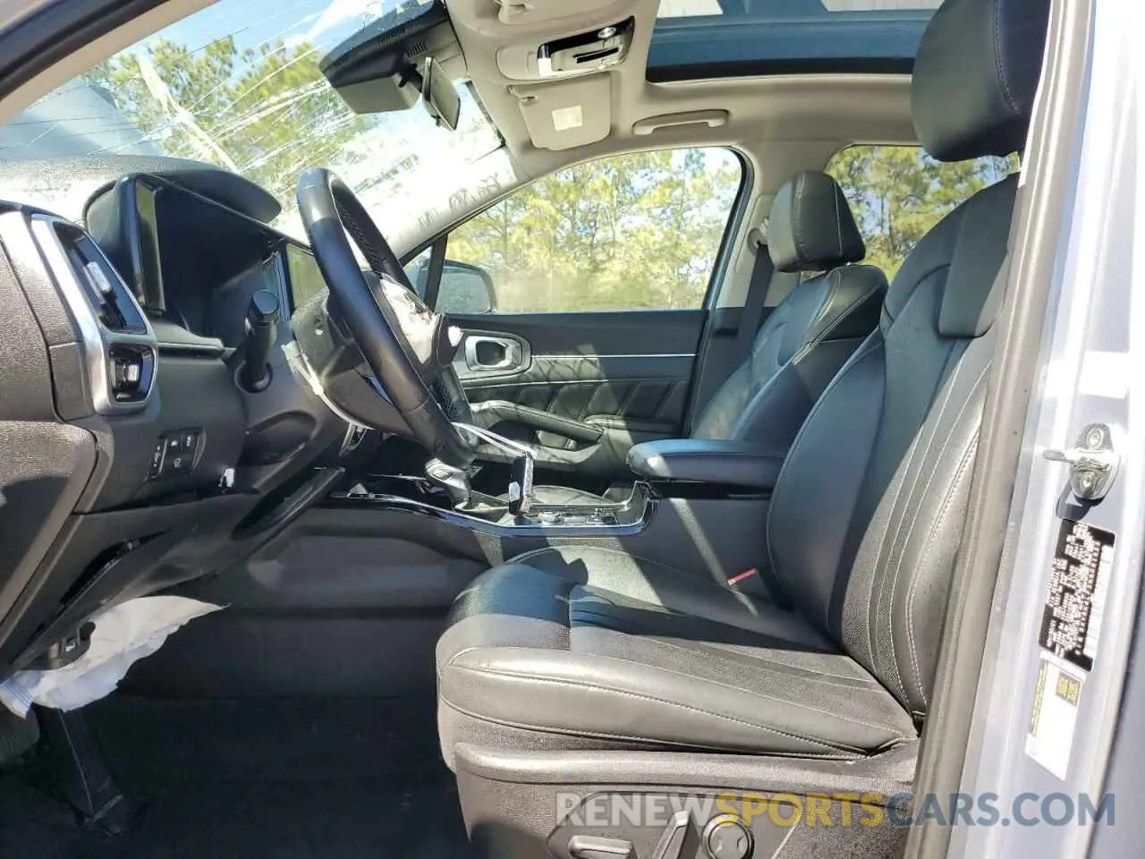 7 Photograph of a damaged car 5XYRK4LF3NG091923 KIA SORENTO 2022