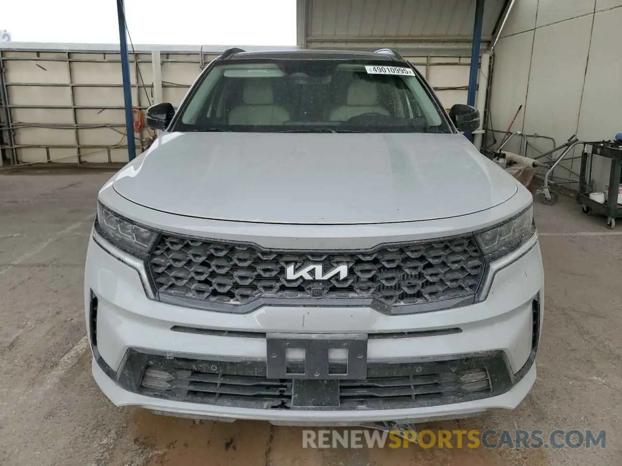 5 Photograph of a damaged car 5XYRK4LF6NG099949 KIA SORENTO 2022