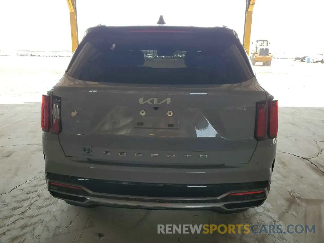 6 Photograph of a damaged car 5XYRK4LF8NG081727 KIA SORENTO 2022