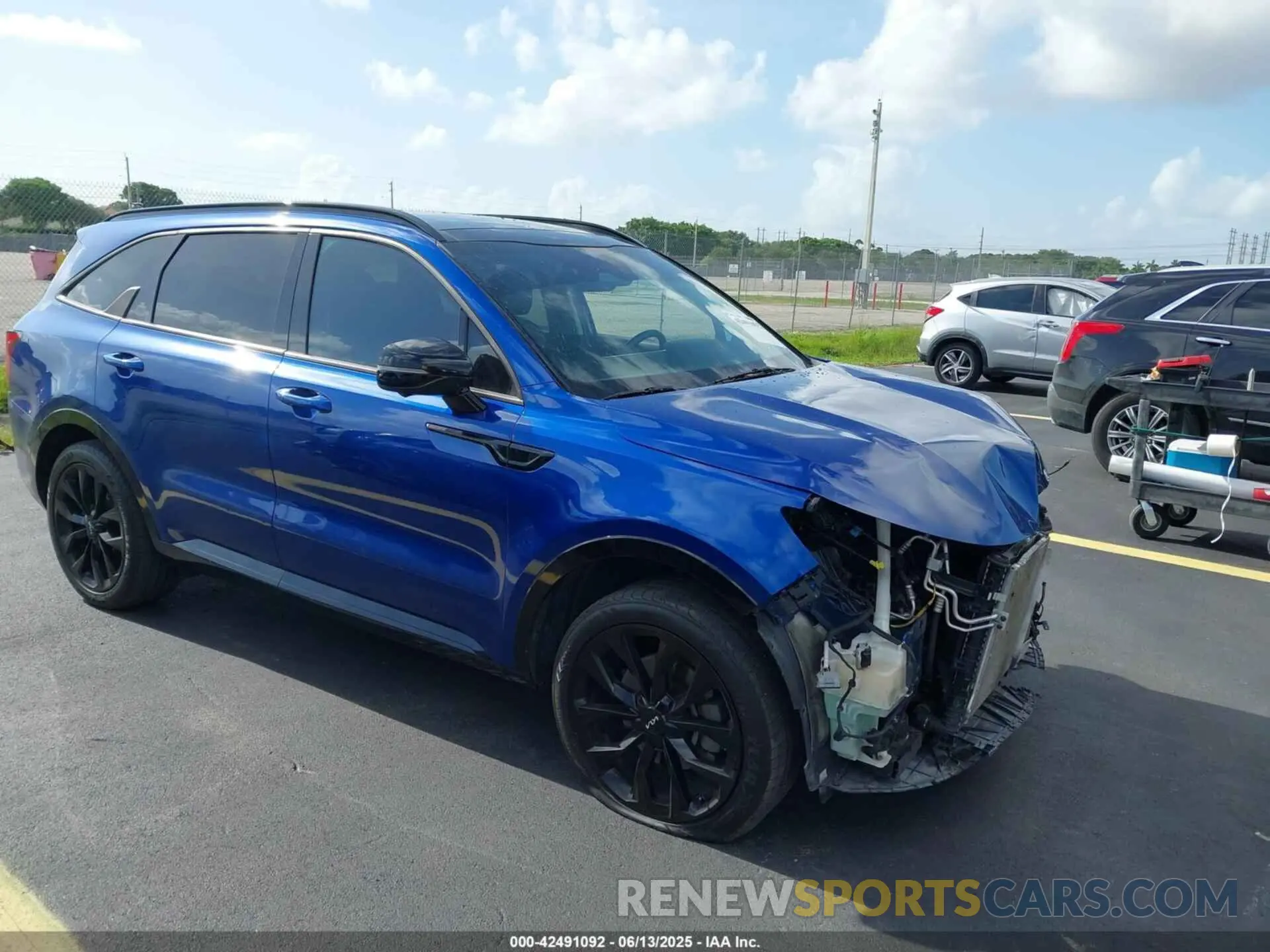 1 Photograph of a damaged car 5XYRK4LF8NG089617 KIA SORENTO 2022