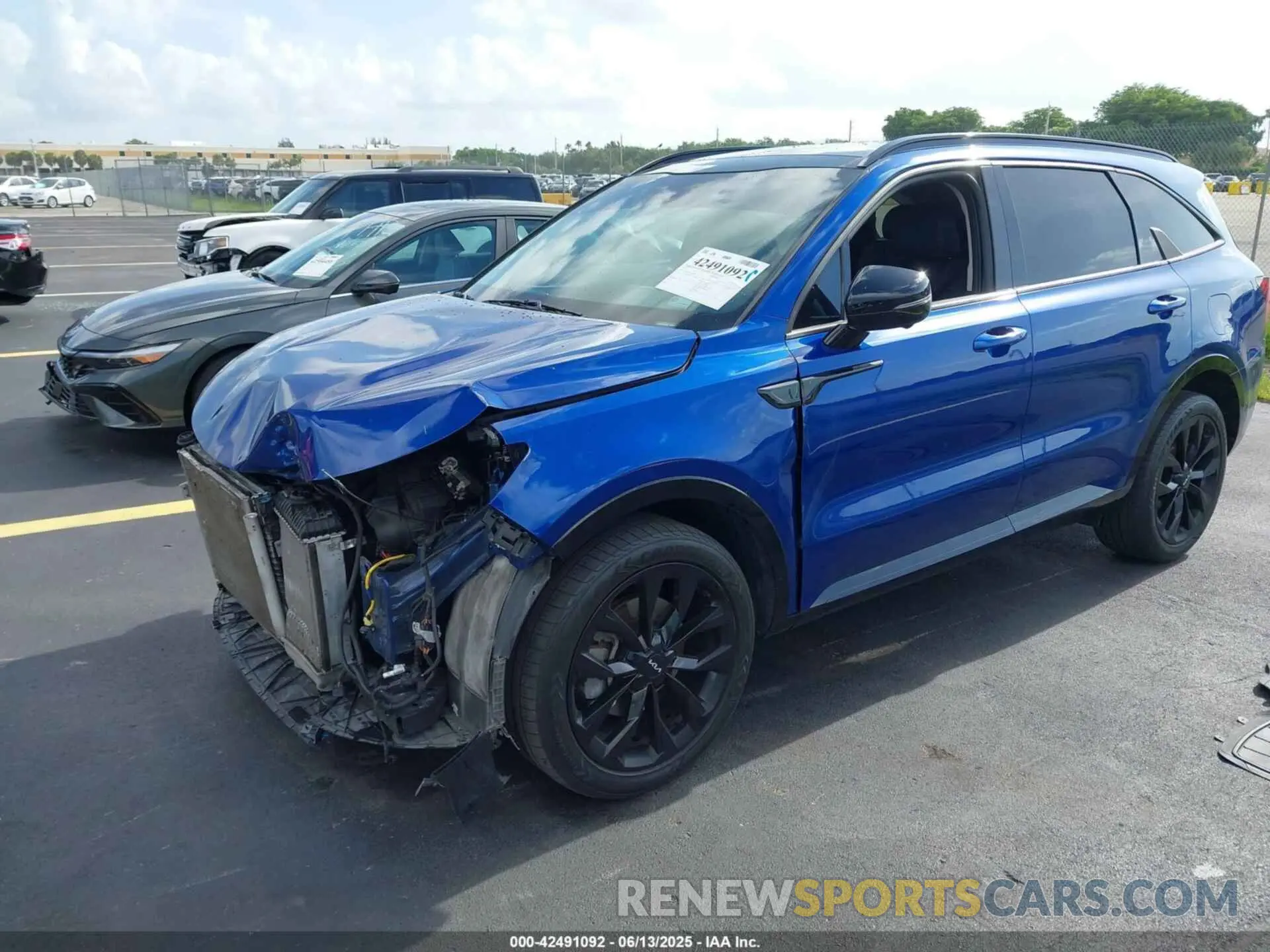 2 Photograph of a damaged car 5XYRK4LF8NG089617 KIA SORENTO 2022