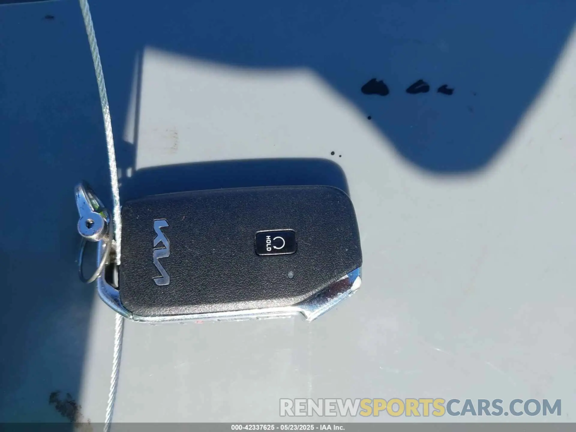 11 Photograph of a damaged car 5XYRK4LF8NG093053 KIA SORENTO 2022