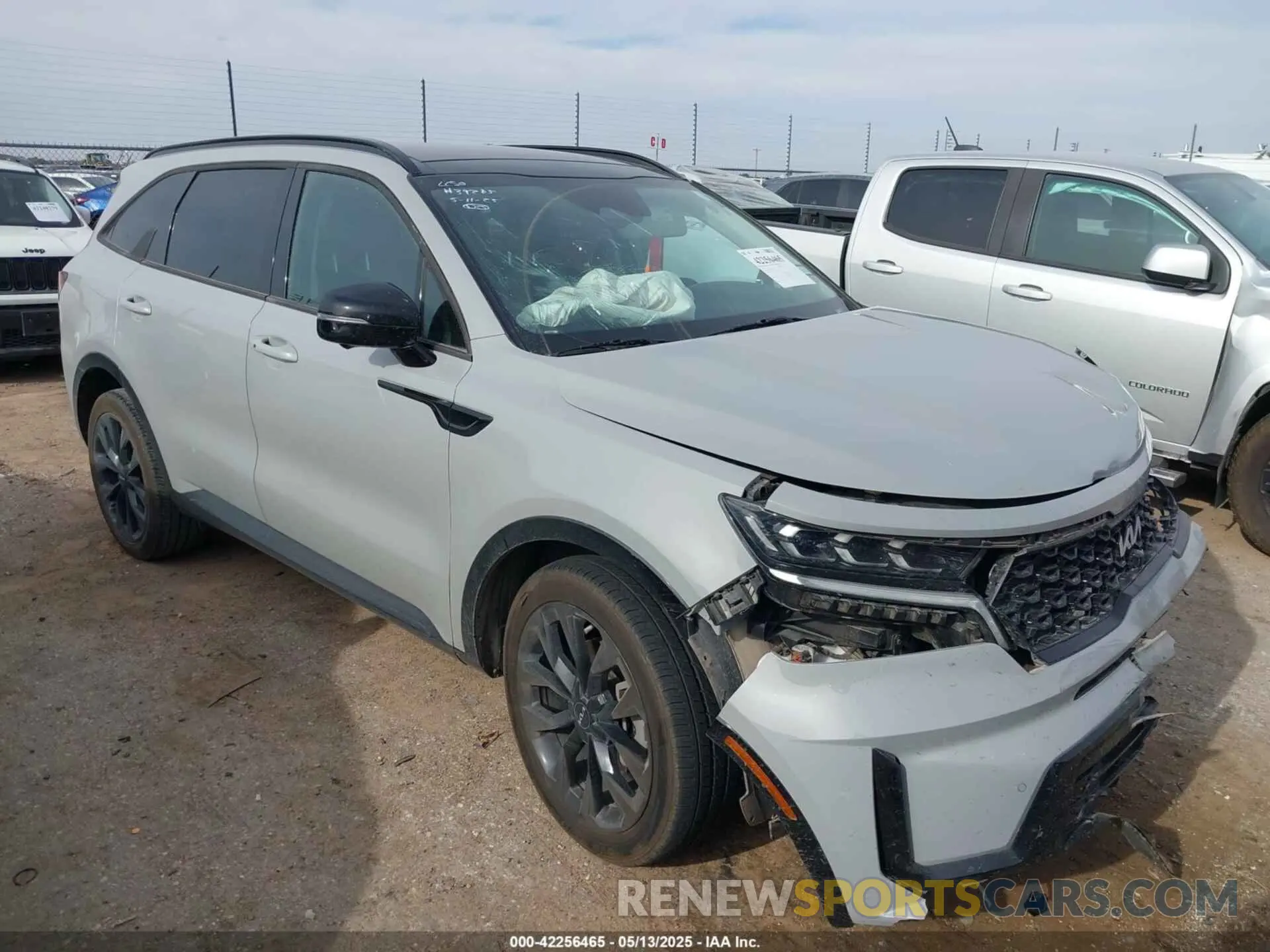 1 Photograph of a damaged car 5XYRK4LF8NG096339 KIA SORENTO 2022